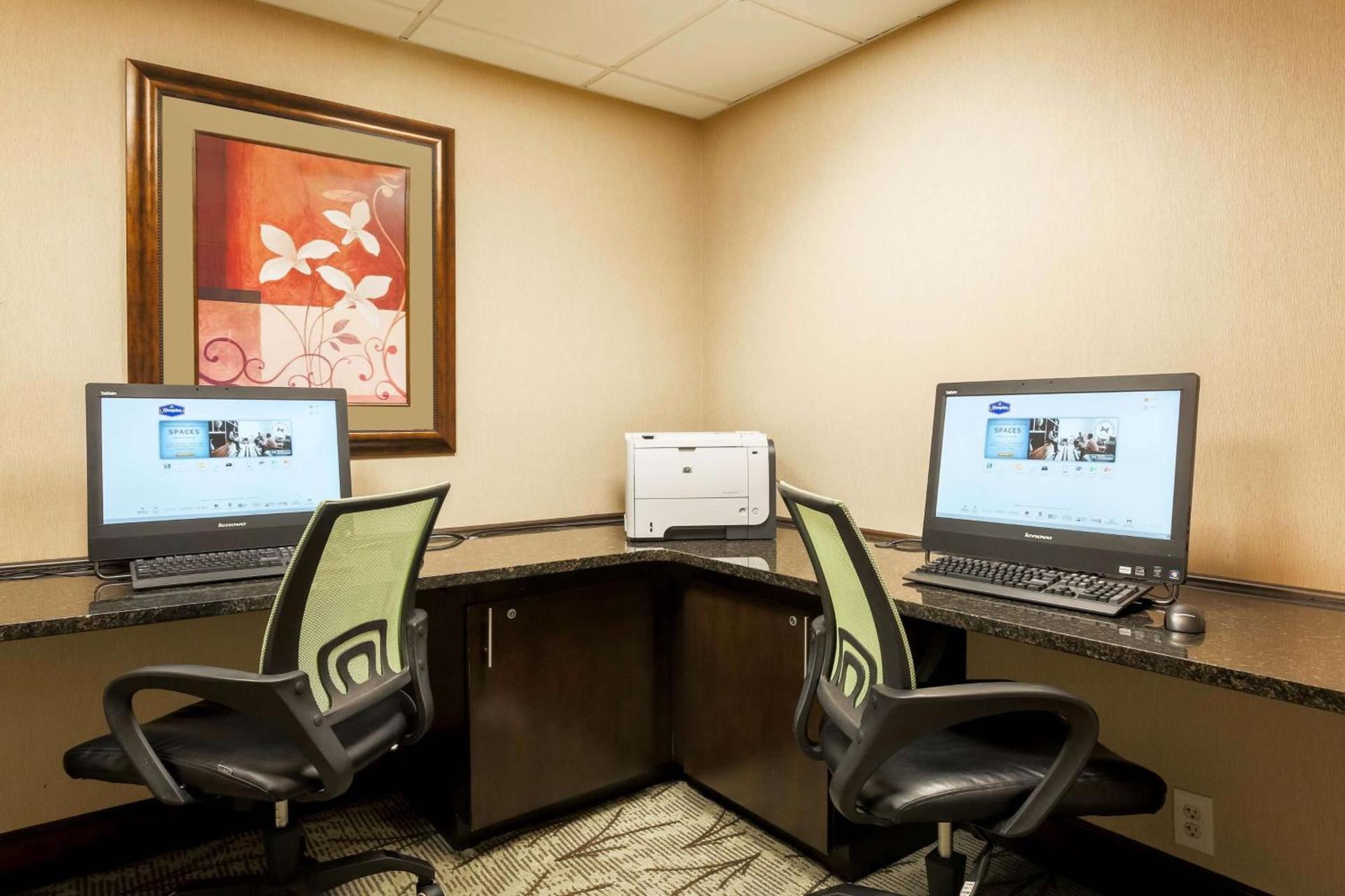 Hampton Inn Nanuet photo 33