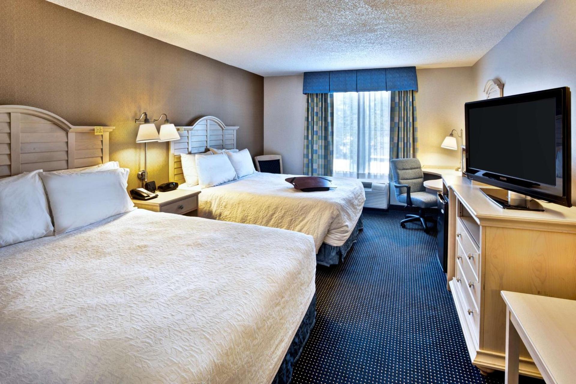Hampton Inn & Suites - Cape Cod / West Yarmouth photo 18