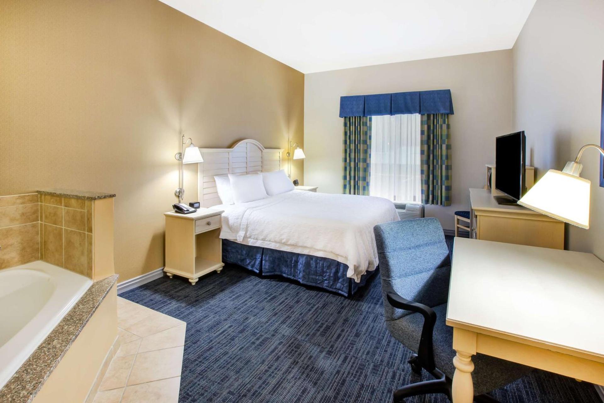 Hampton Inn & Suites - Cape Cod / West Yarmouth photo 24