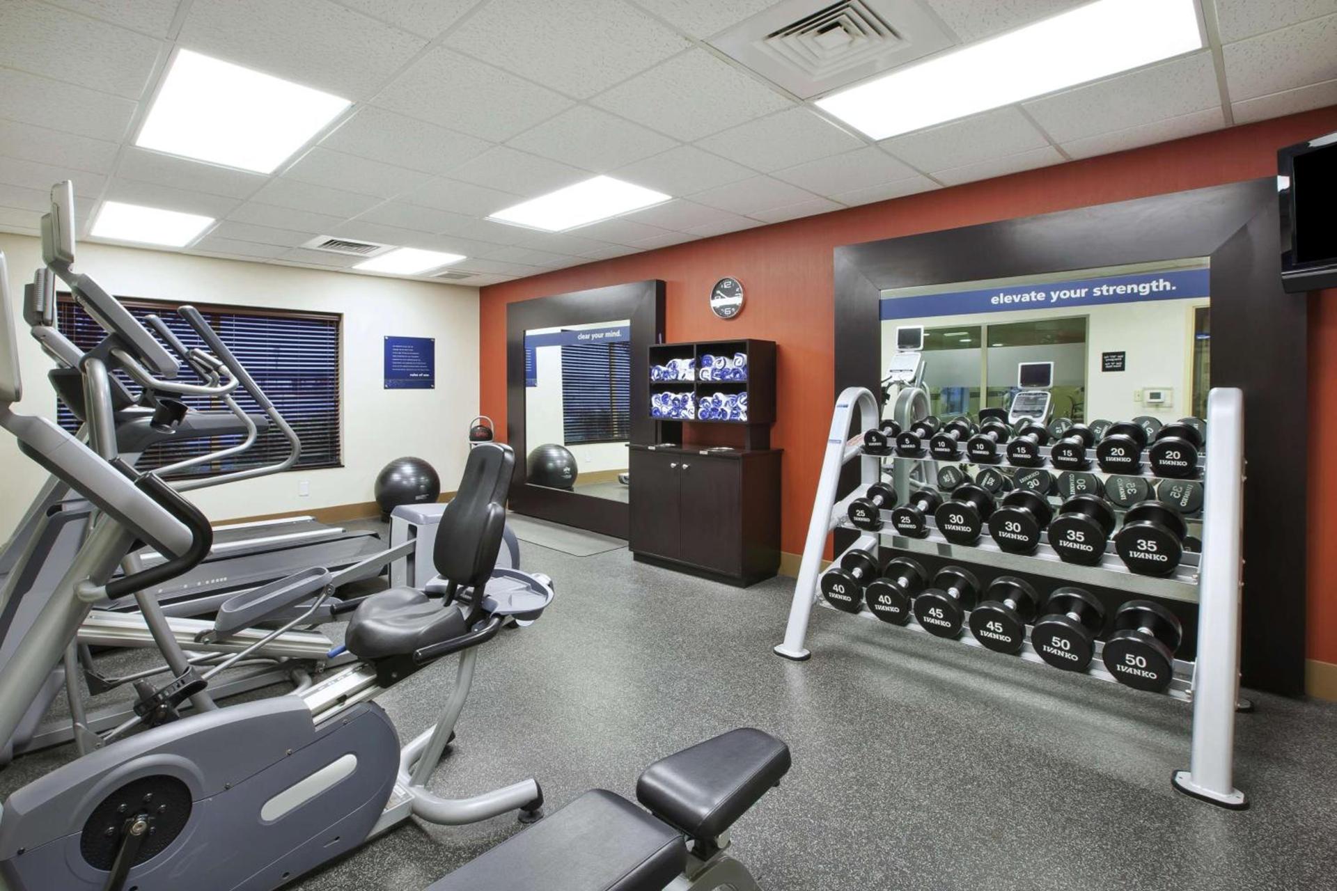 Hampton Inn & Suites Wichita-Northeast photo 8