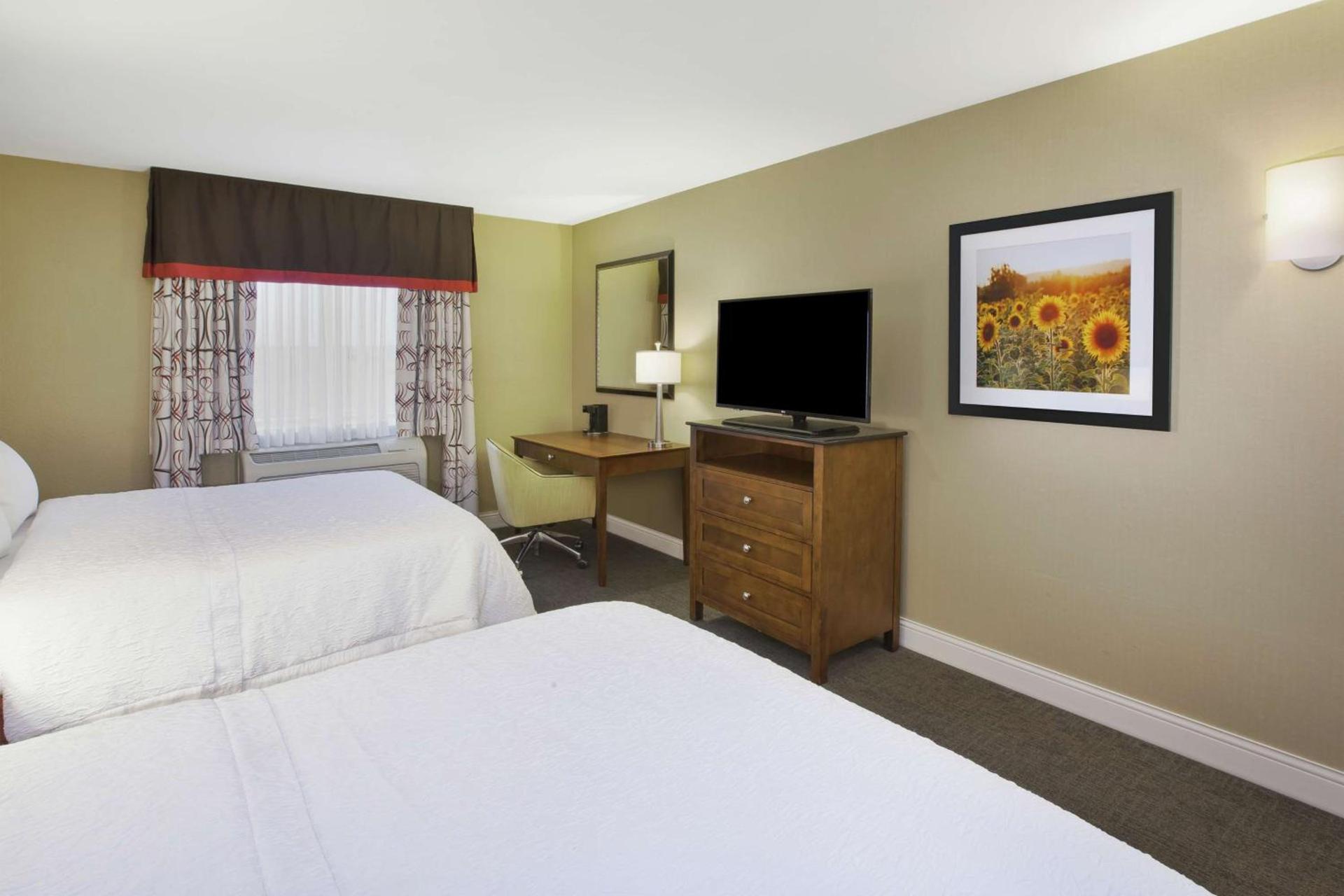 Hampton Inn & Suites Wichita-Northeast photo 10