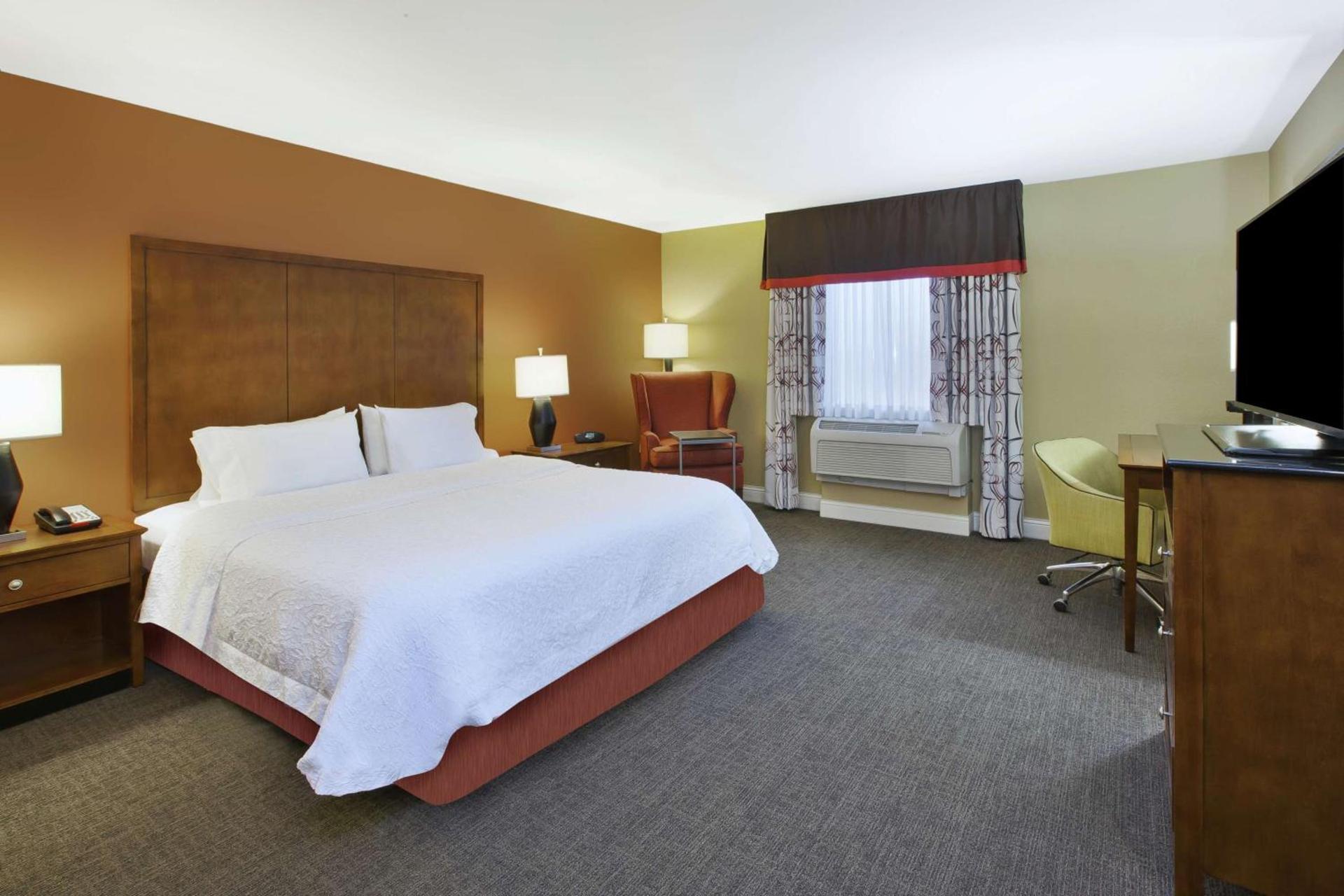 Hampton Inn & Suites Wichita-Northeast photo 16