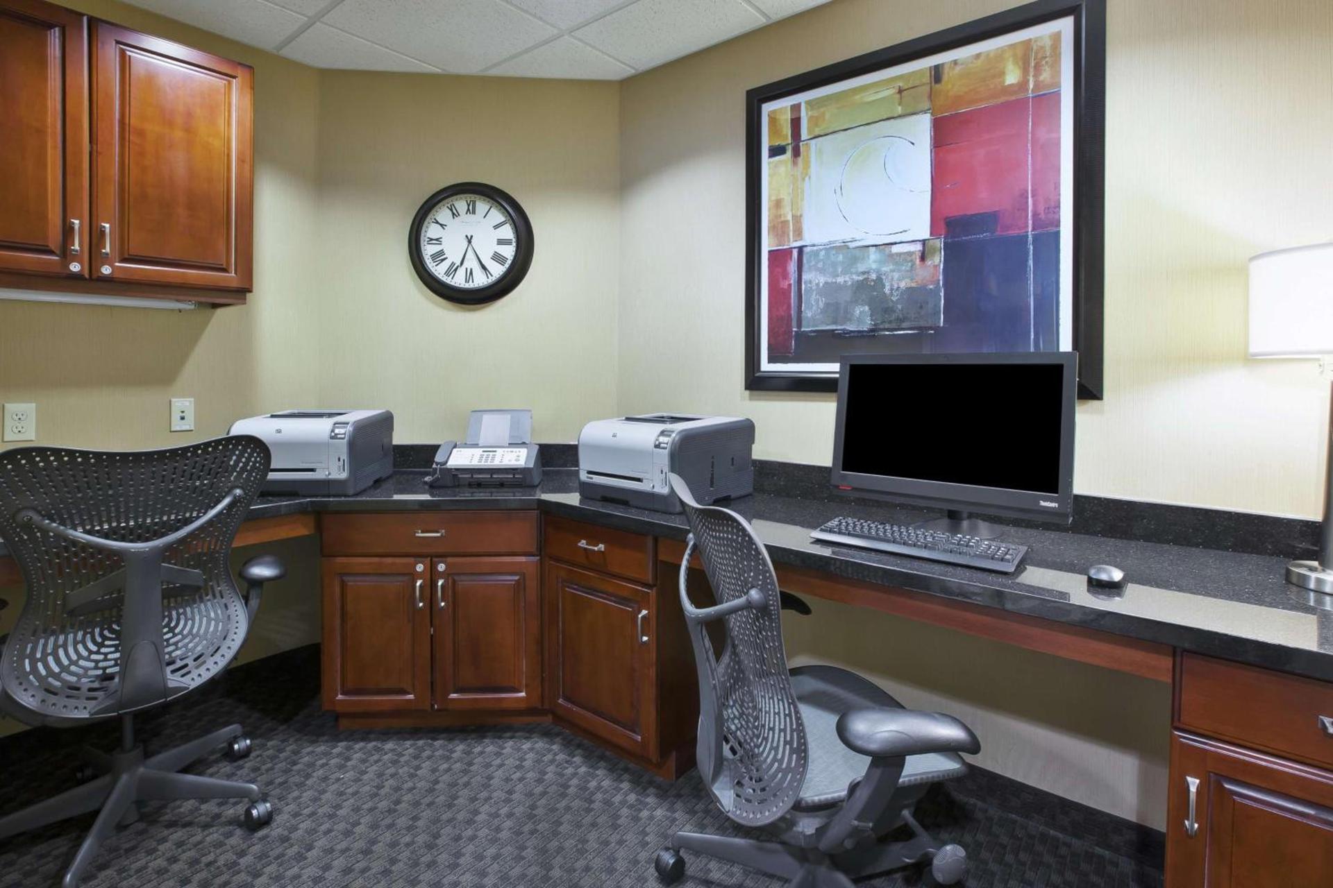Hampton Inn & Suites Wichita-Northeast photo 24