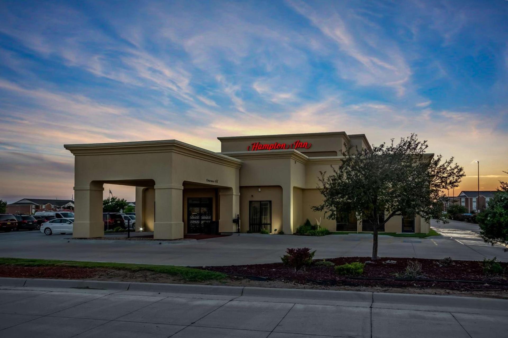 Hampton Inn Derby-Wichita Southeast photo 3