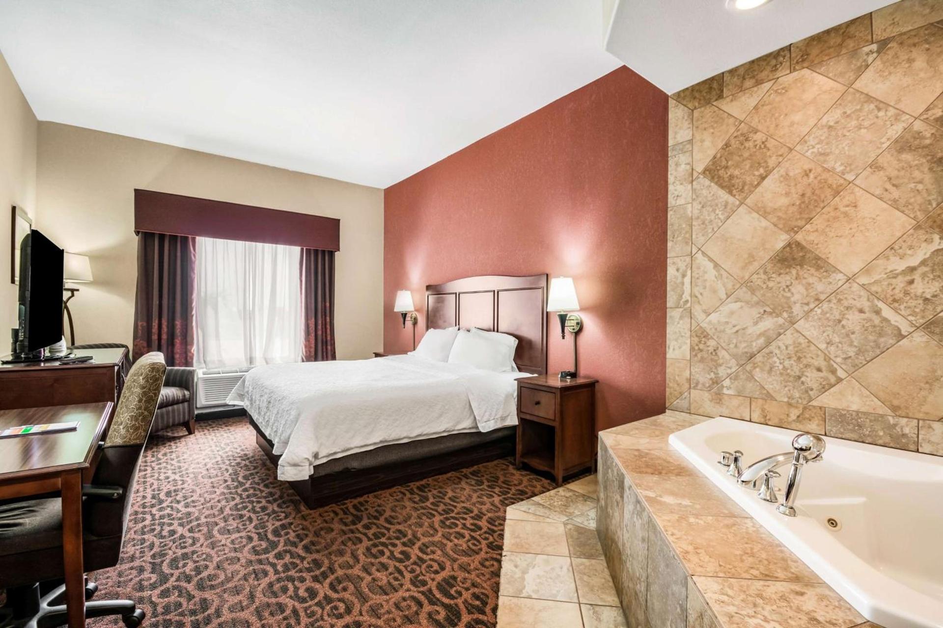 Hampton Inn Derby-Wichita Southeast photo 21