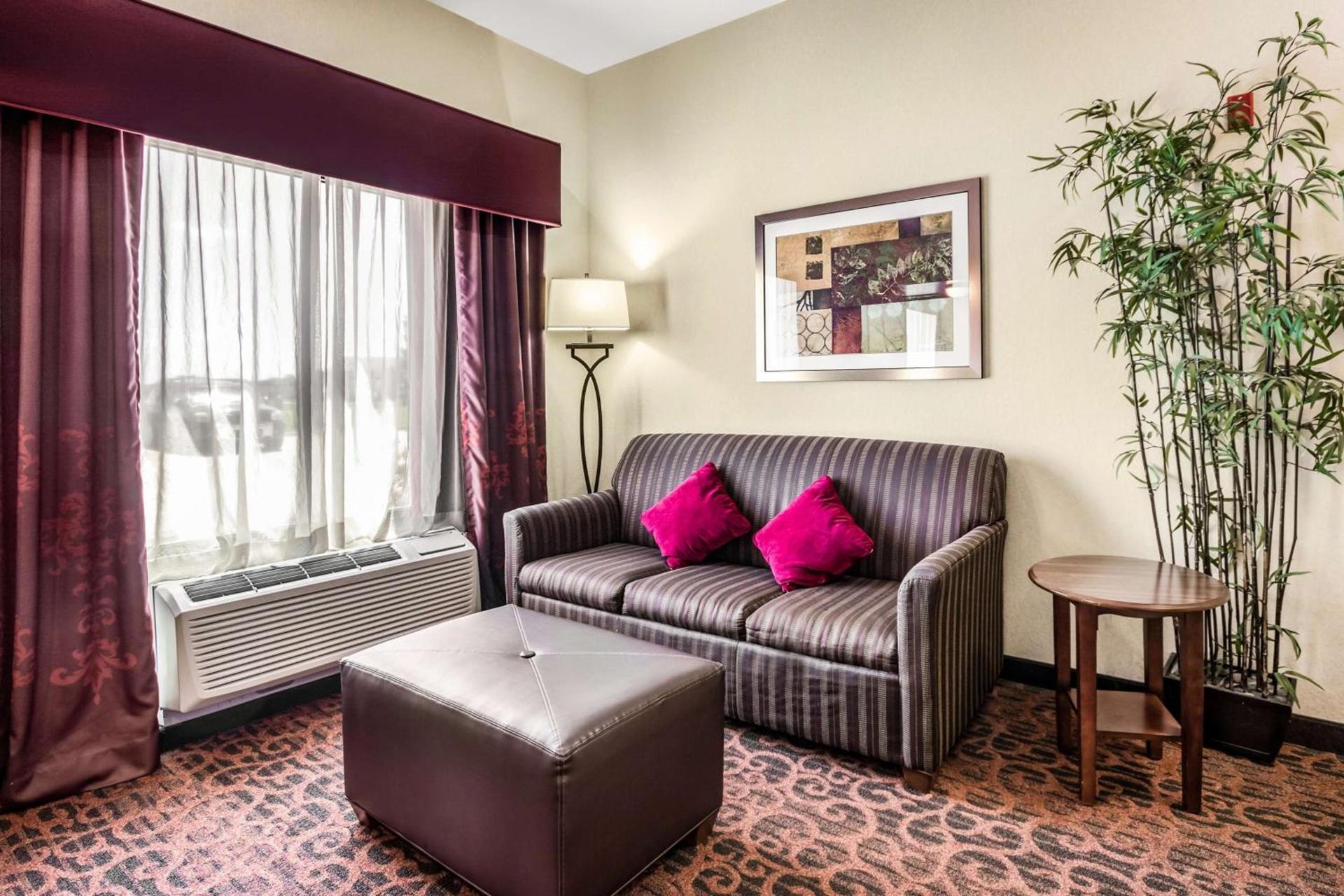 Hampton Inn Derby-Wichita Southeast photo 37