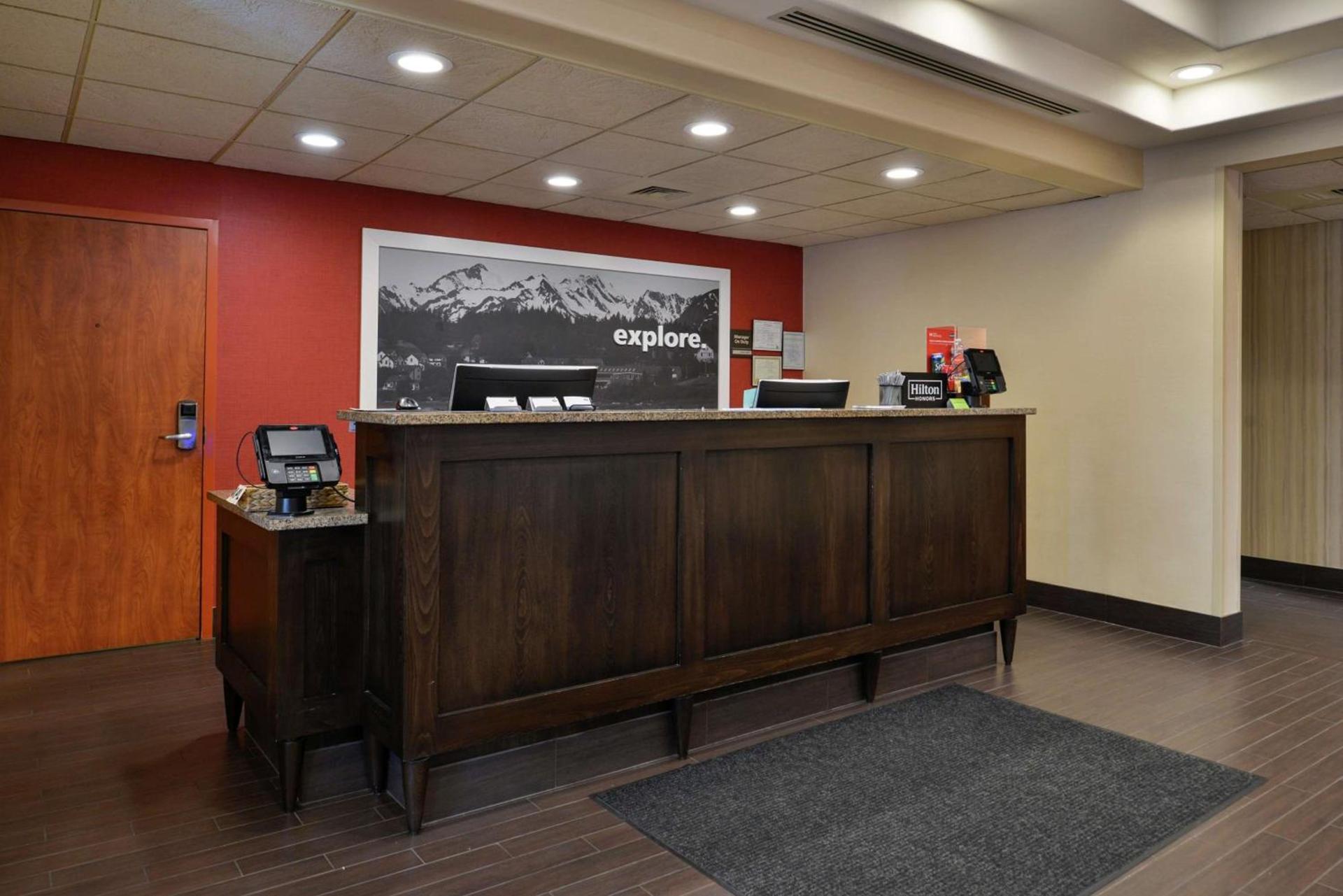 Hampton Inn Idaho Falls / Airport photo 4