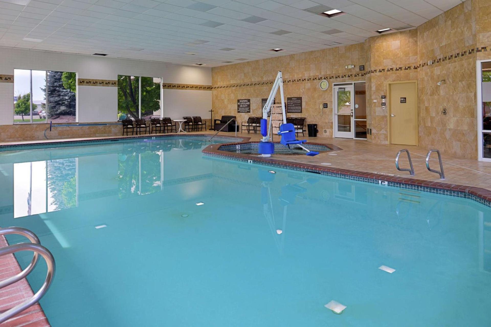 Hampton Inn Idaho Falls / Airport photo 10
