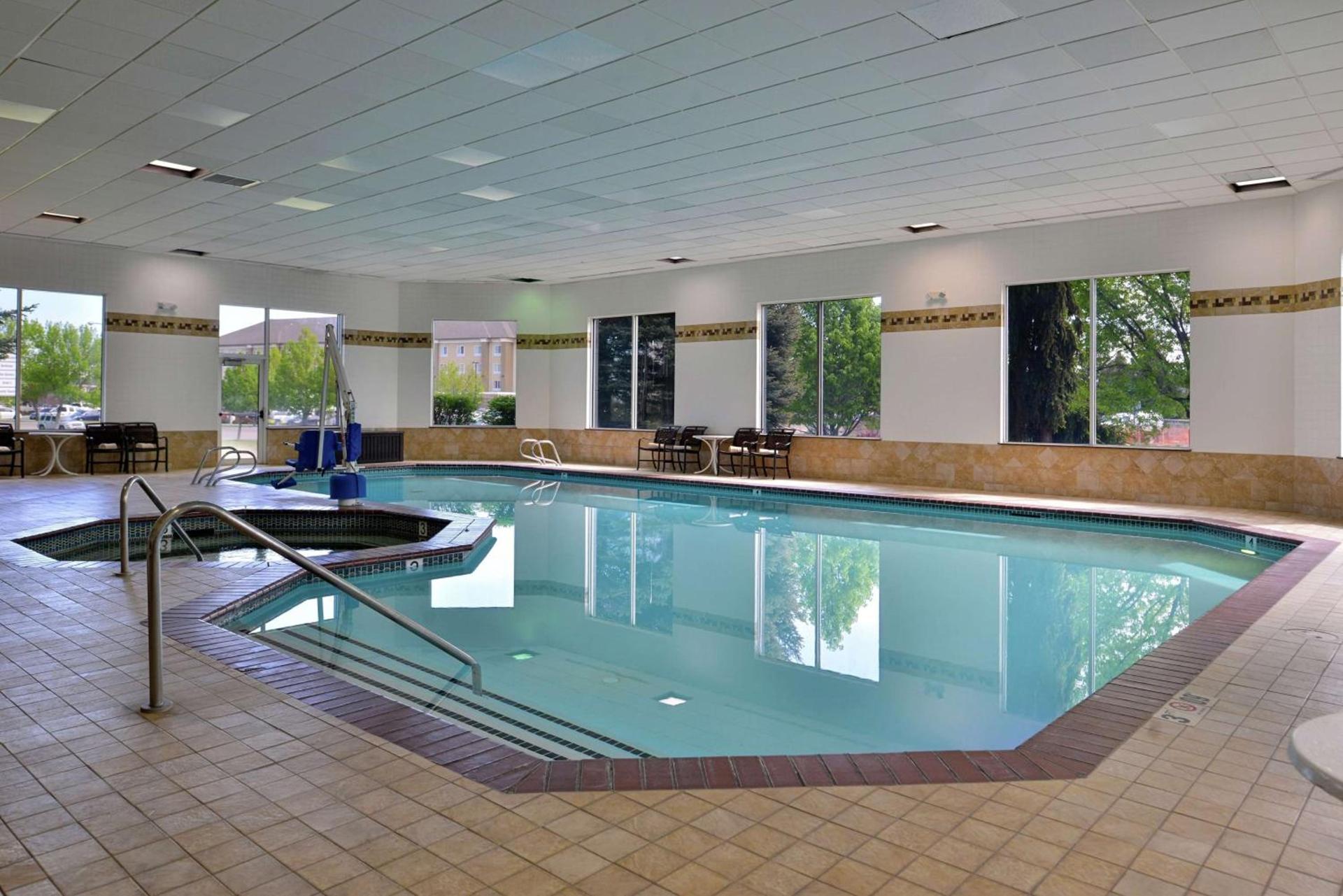 Hampton Inn Idaho Falls / Airport photo 9