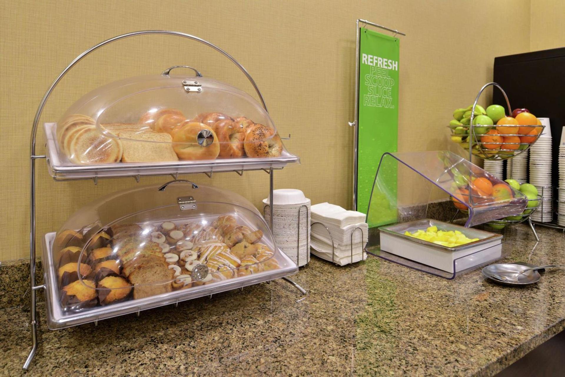 Hampton Inn Idaho Falls / Airport photo 13