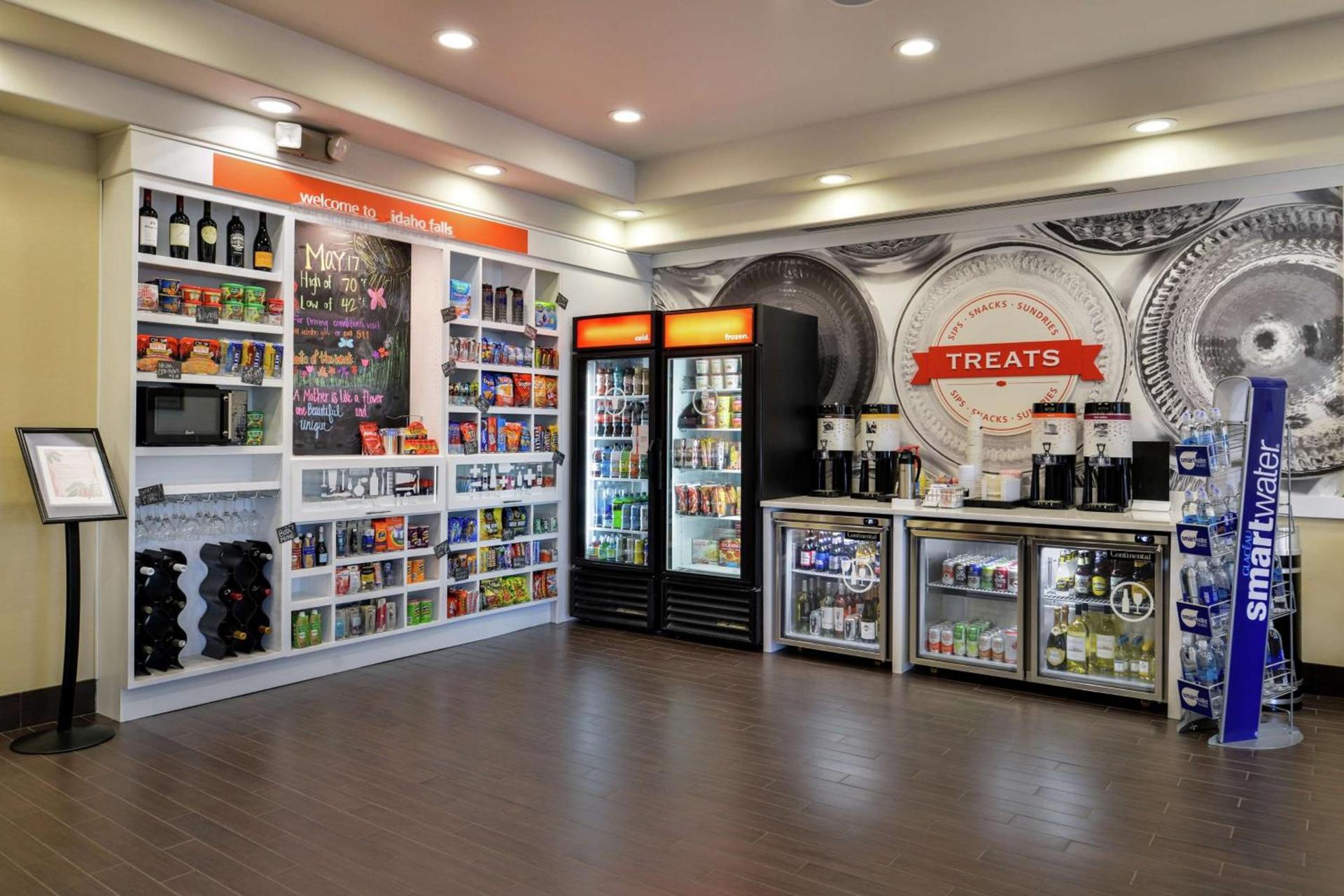 Hampton Inn Idaho Falls / Airport photo 16