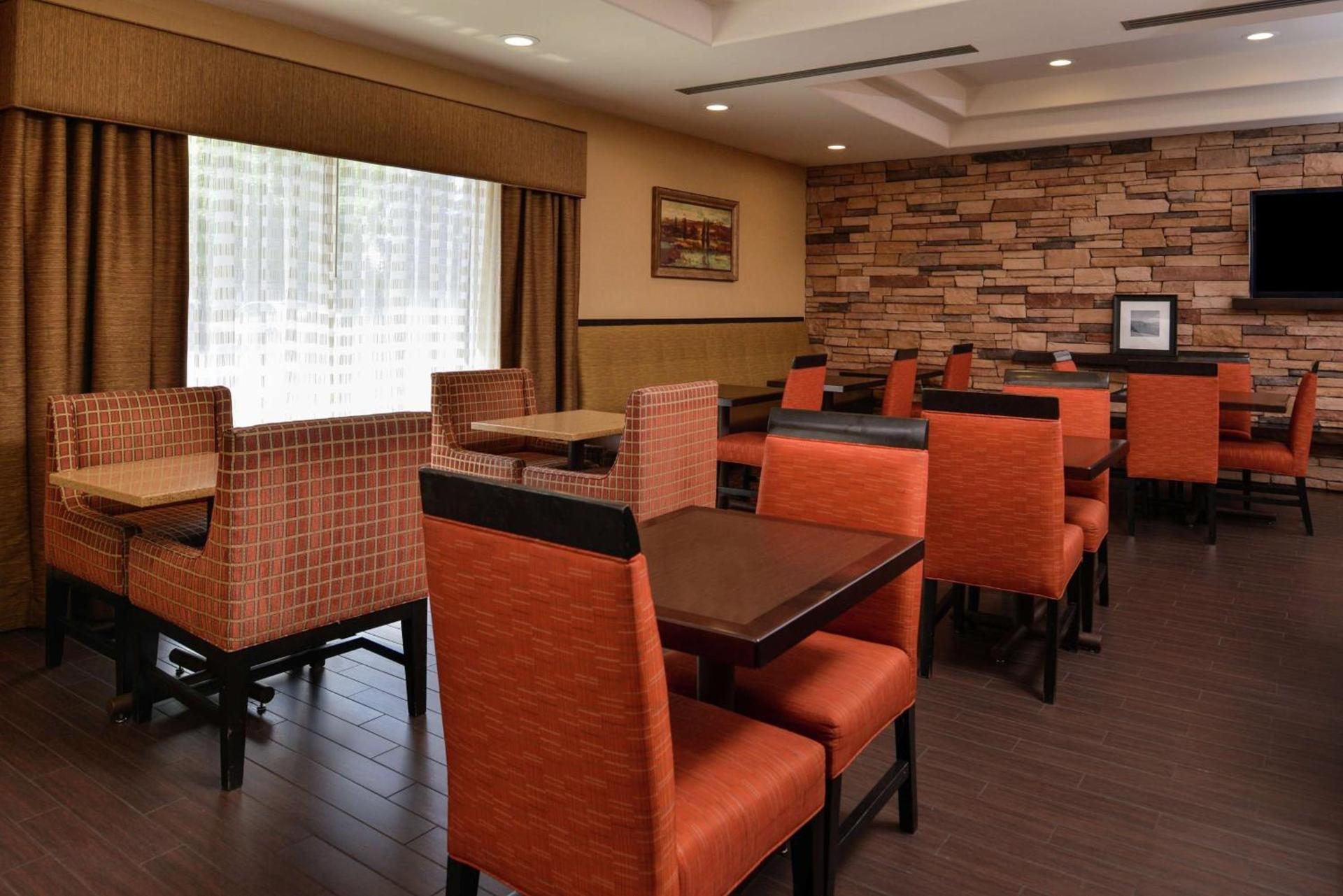 Hampton Inn Idaho Falls / Airport photo 20