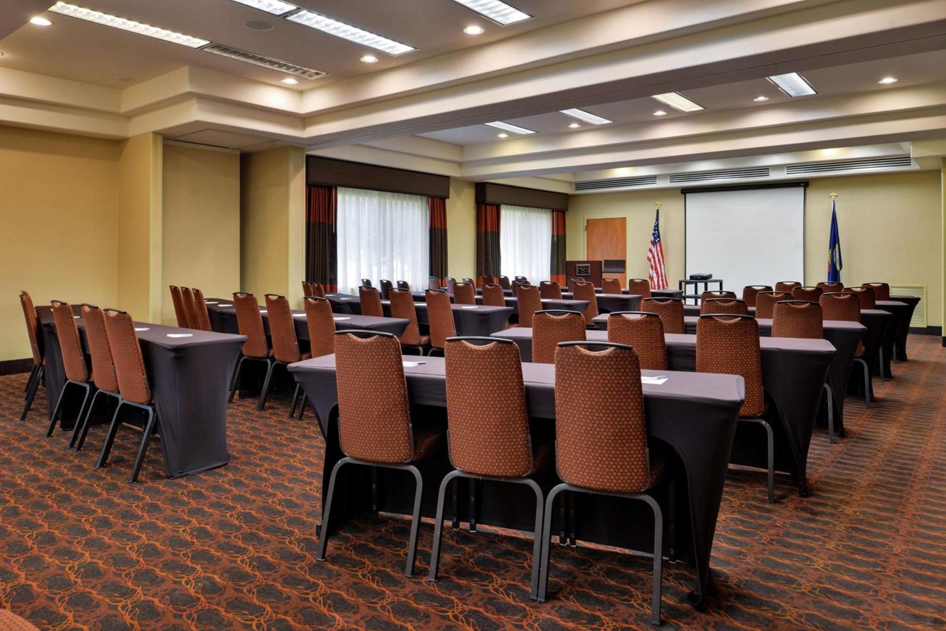 Hampton Inn Idaho Falls / Airport photo 39