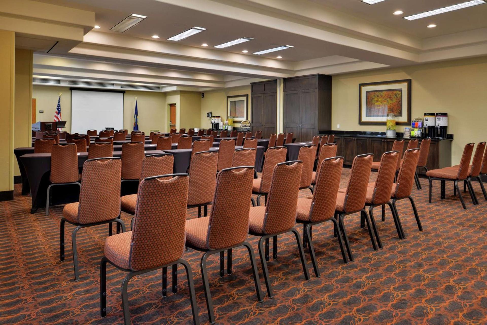 Hampton Inn Idaho Falls / Airport photo 41