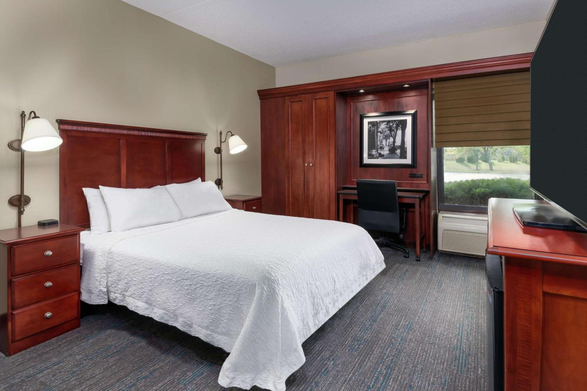 Hampton Inn by Hilton Indianapolis-South photo 12