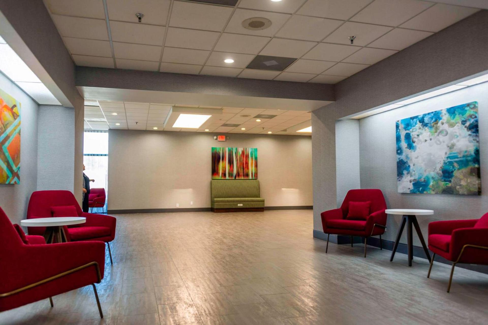 Hampton Inn Kinston photo 3