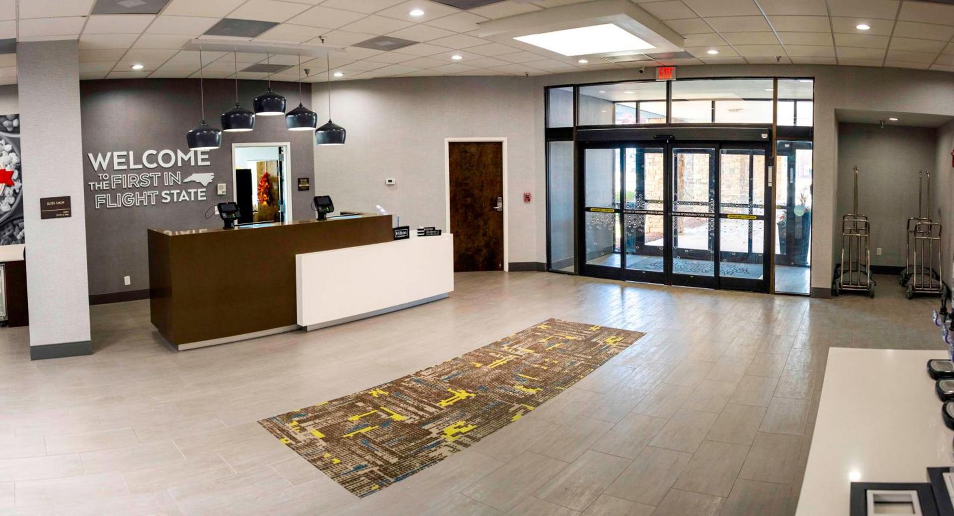 Hampton Inn Kinston photo 5
