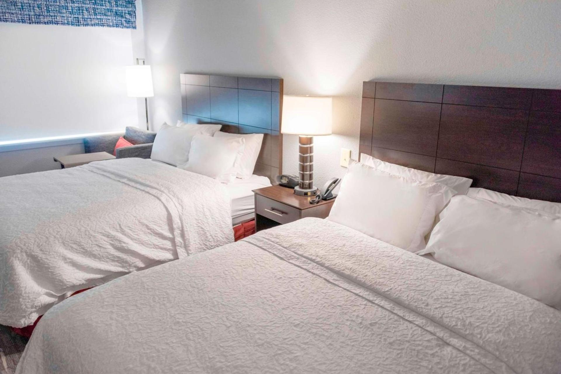 Hampton Inn Kinston photo 18