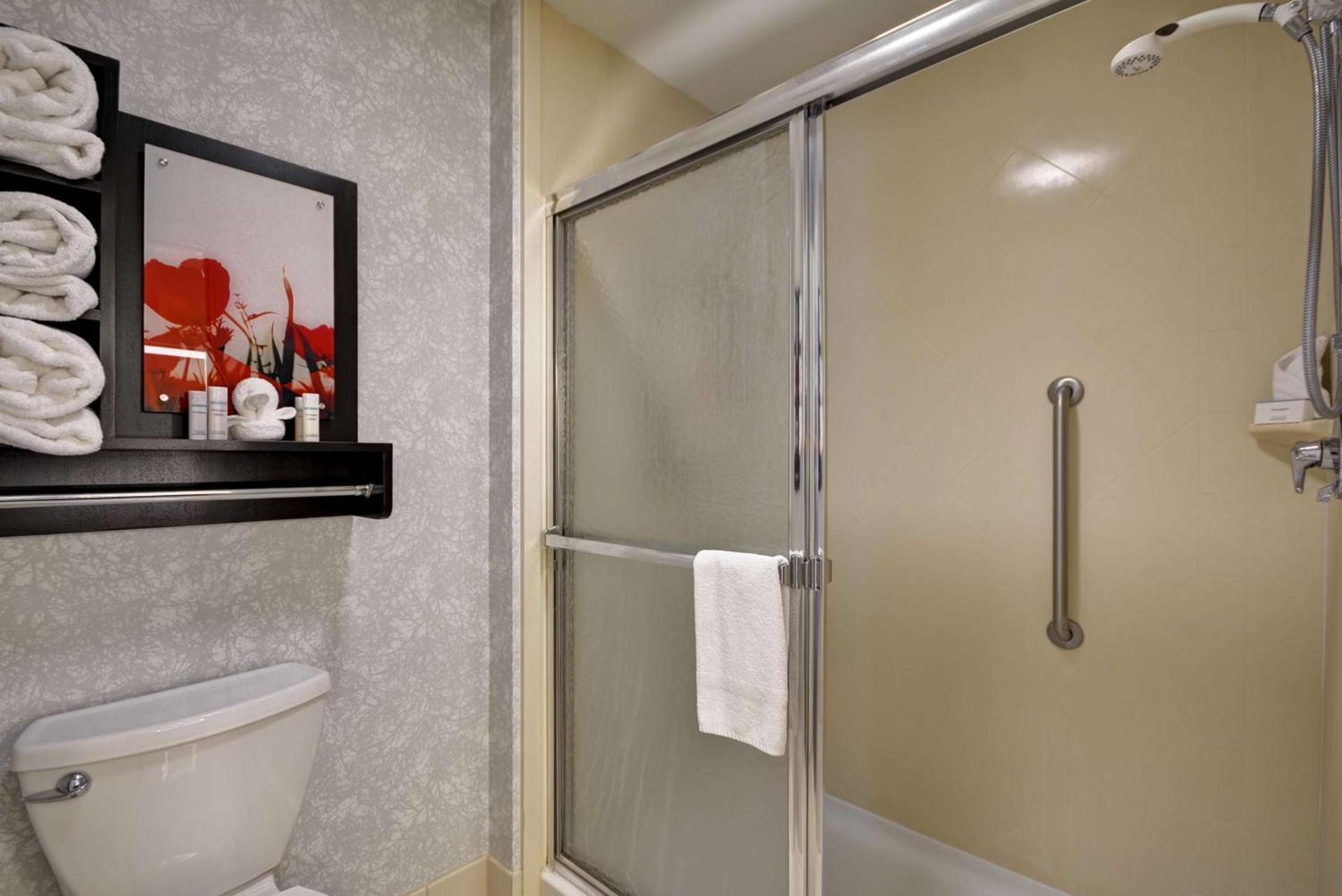 Homewood Suites by Hilton Ithaca photo 40