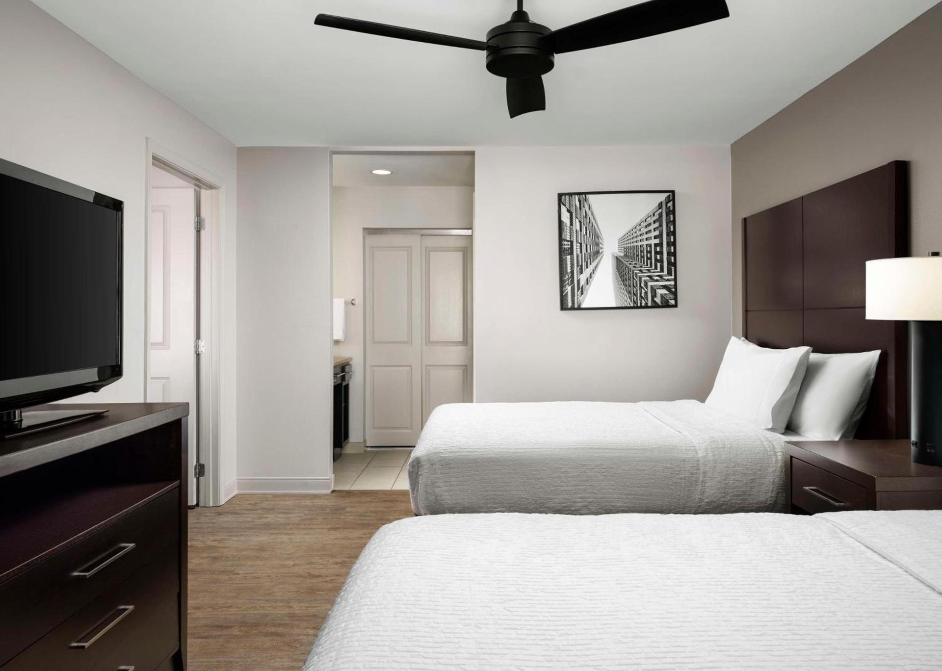 Homewood Suites by Hilton Carle Place - Garden City, NY photo 21