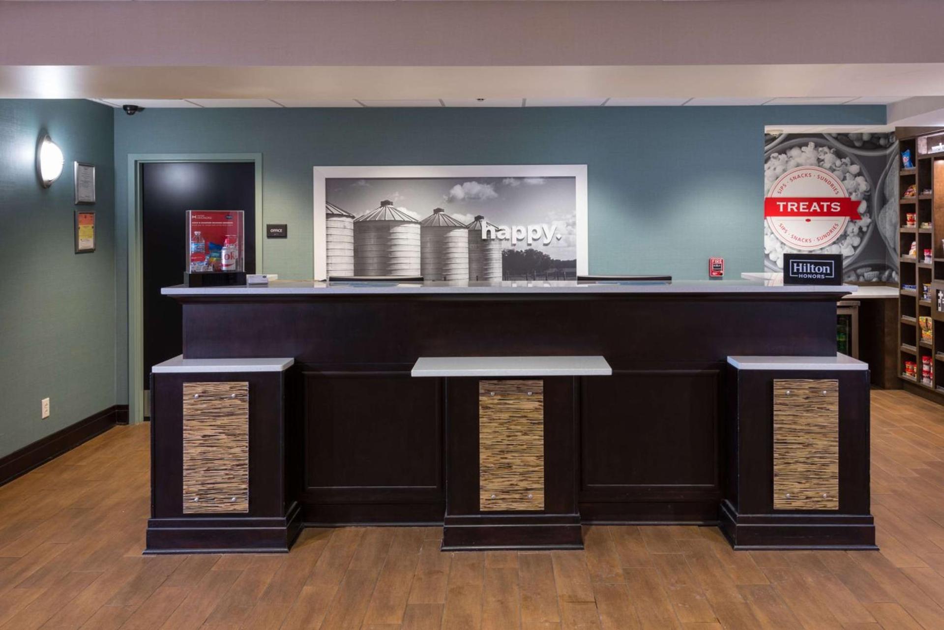 Hampton Inn and Suites Jamestown photo 4