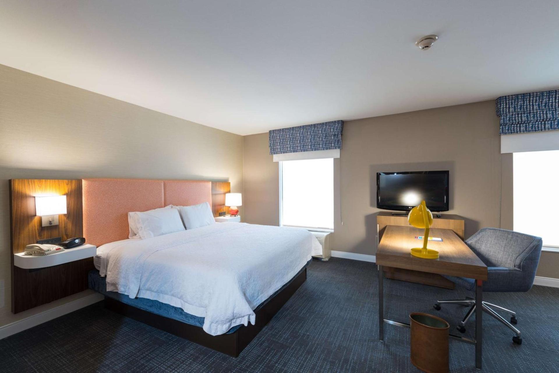 Hampton Inn and Suites Jamestown photo 16