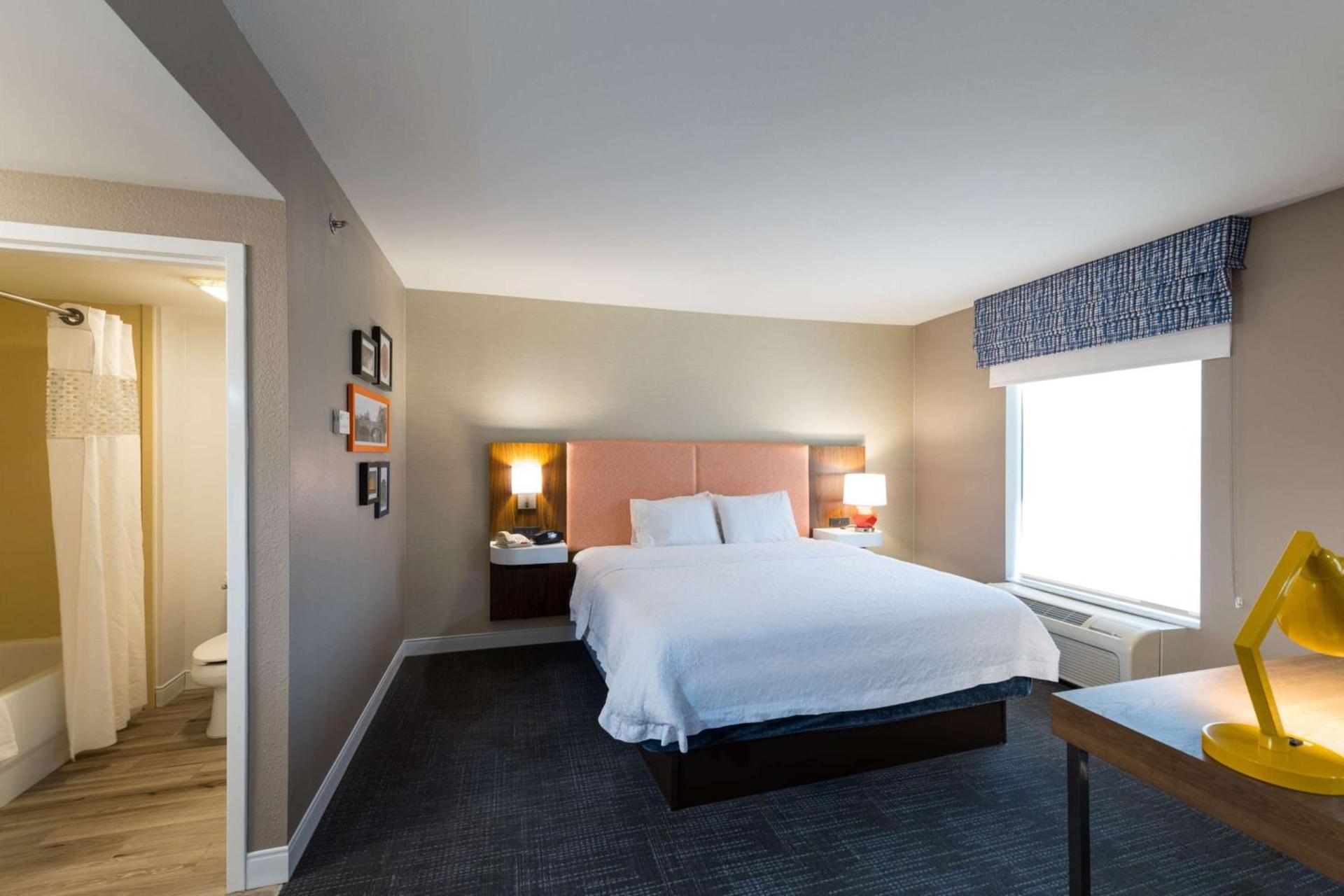 Hampton Inn and Suites Jamestown photo 17
