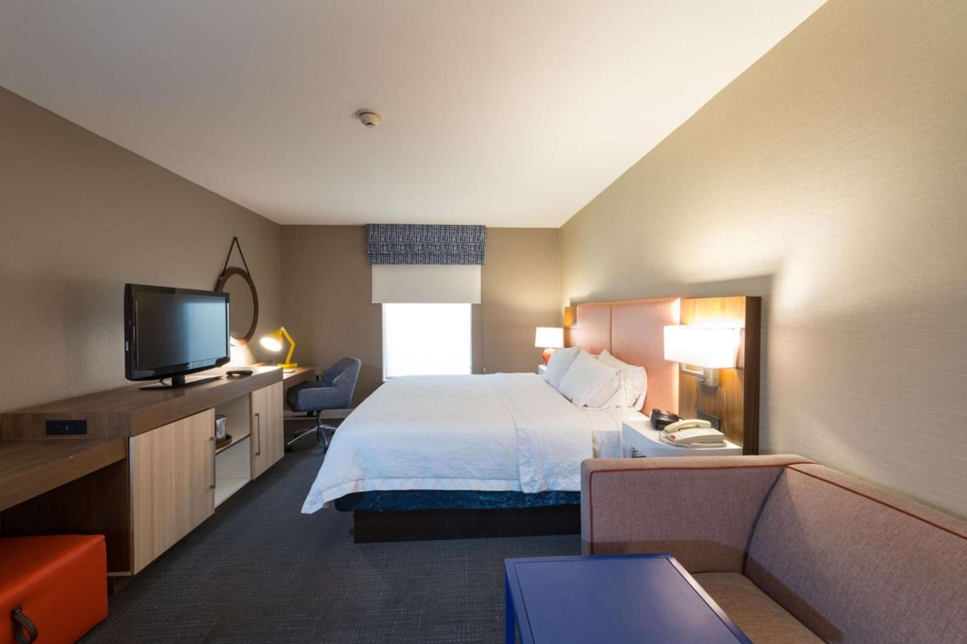 Hampton Inn and Suites Jamestown photo 18