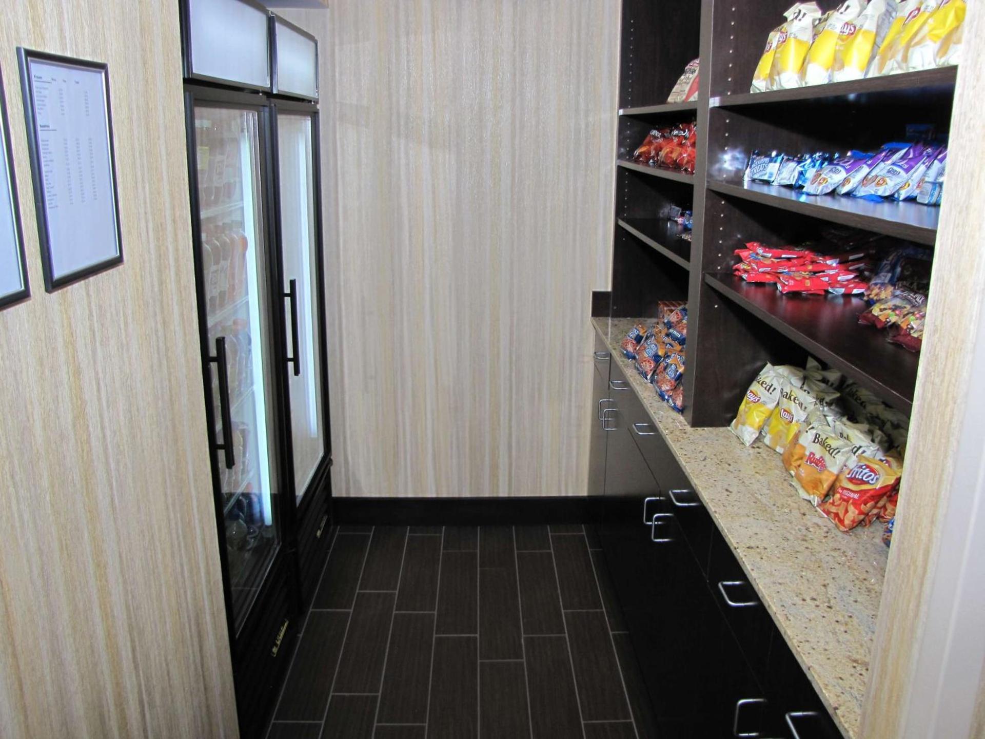 Hampton Inn & Suites Jamestown photo 3
