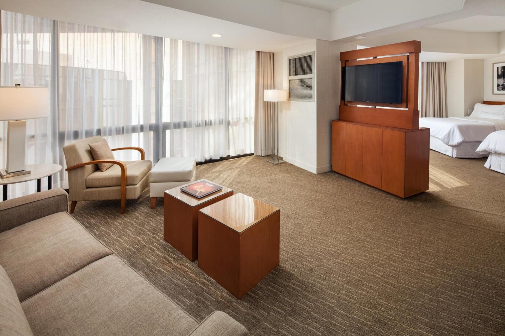 The Westin Bonaventure Hotel & Suites, Los Angeles photo 27