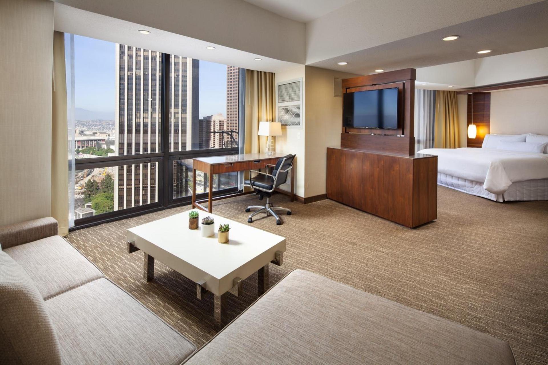 The Westin Bonaventure Hotel & Suites, Los Angeles photo 29