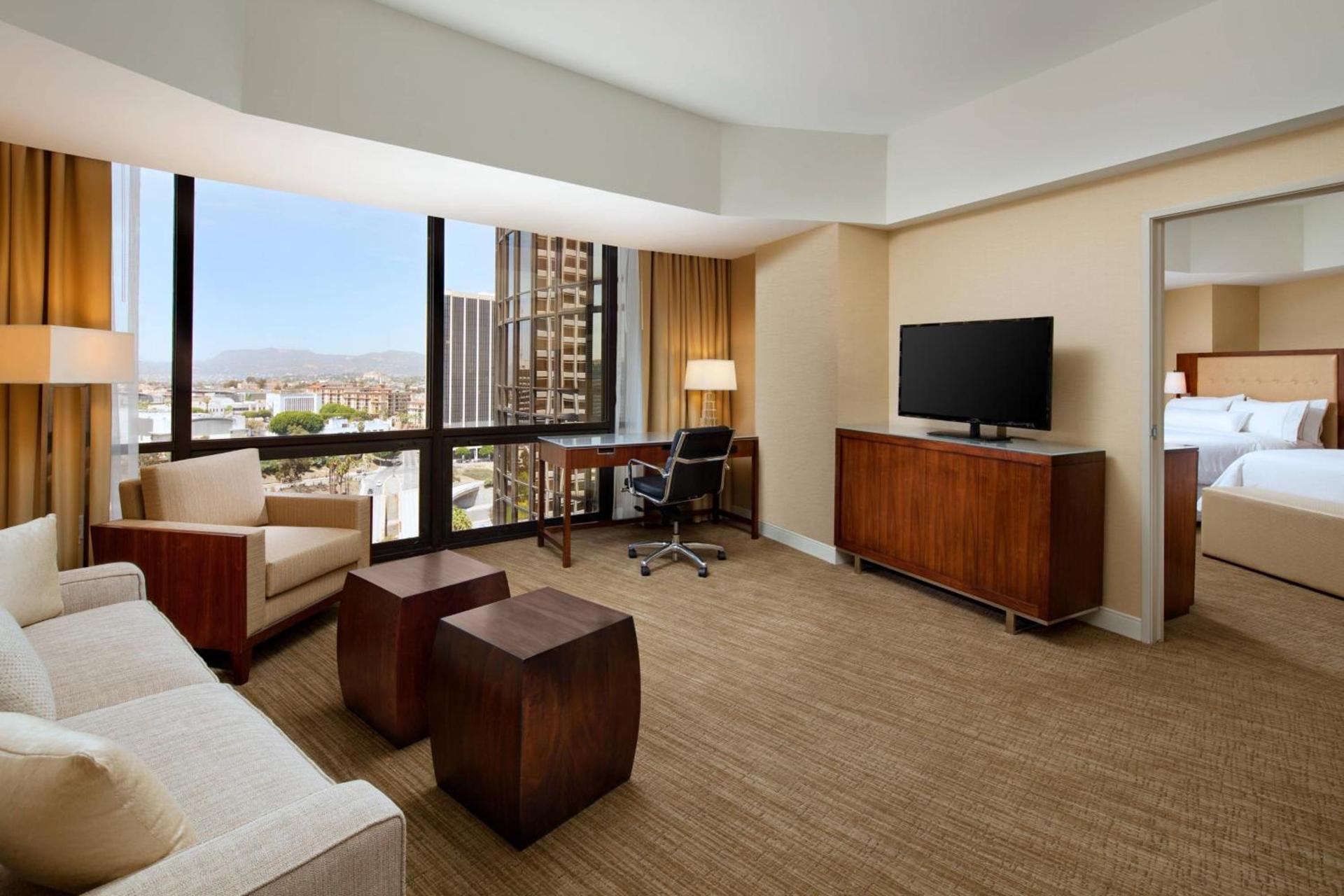 The Westin Bonaventure Hotel & Suites, Los Angeles photo 31