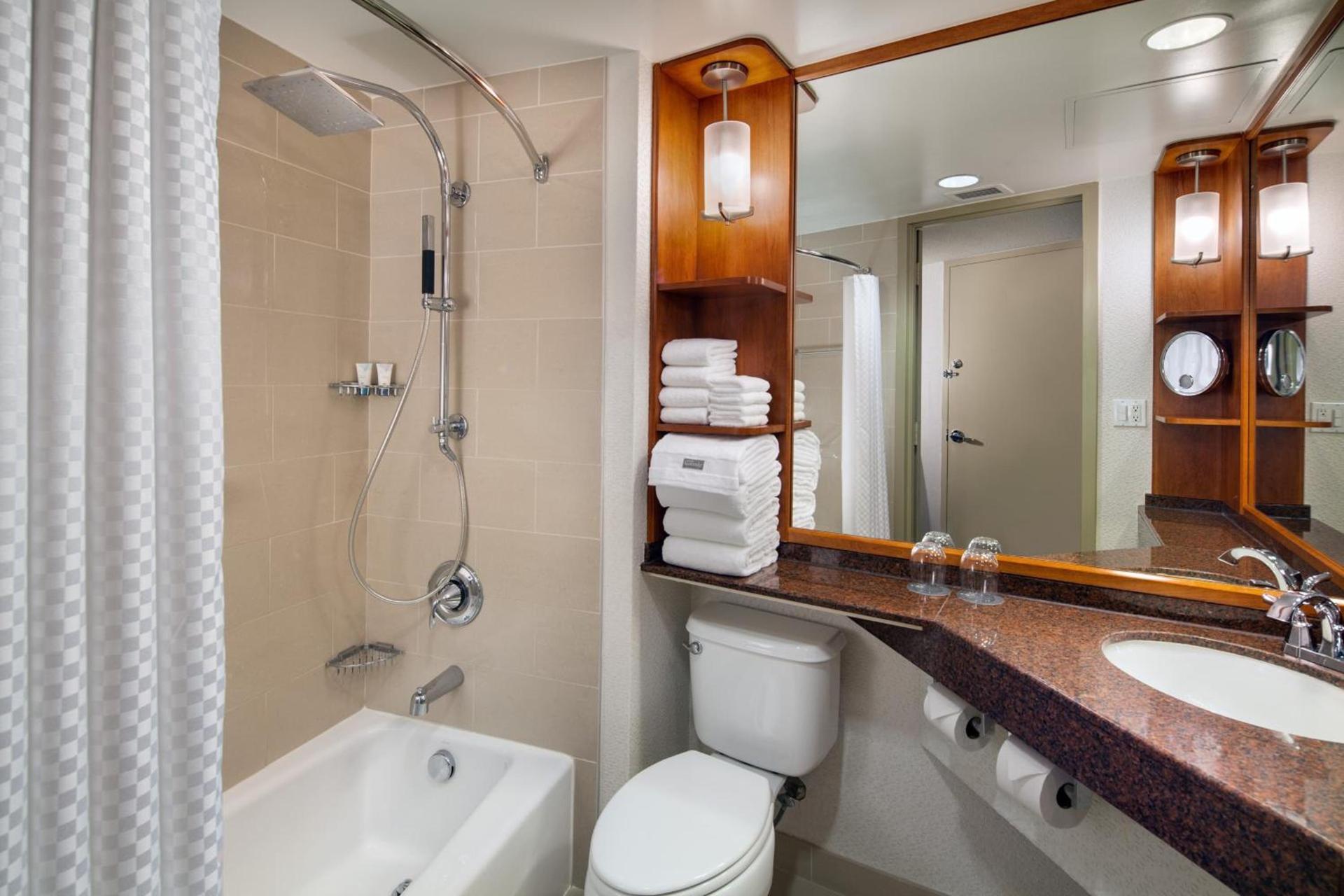 The Westin Bonaventure Hotel & Suites, Los Angeles photo 38