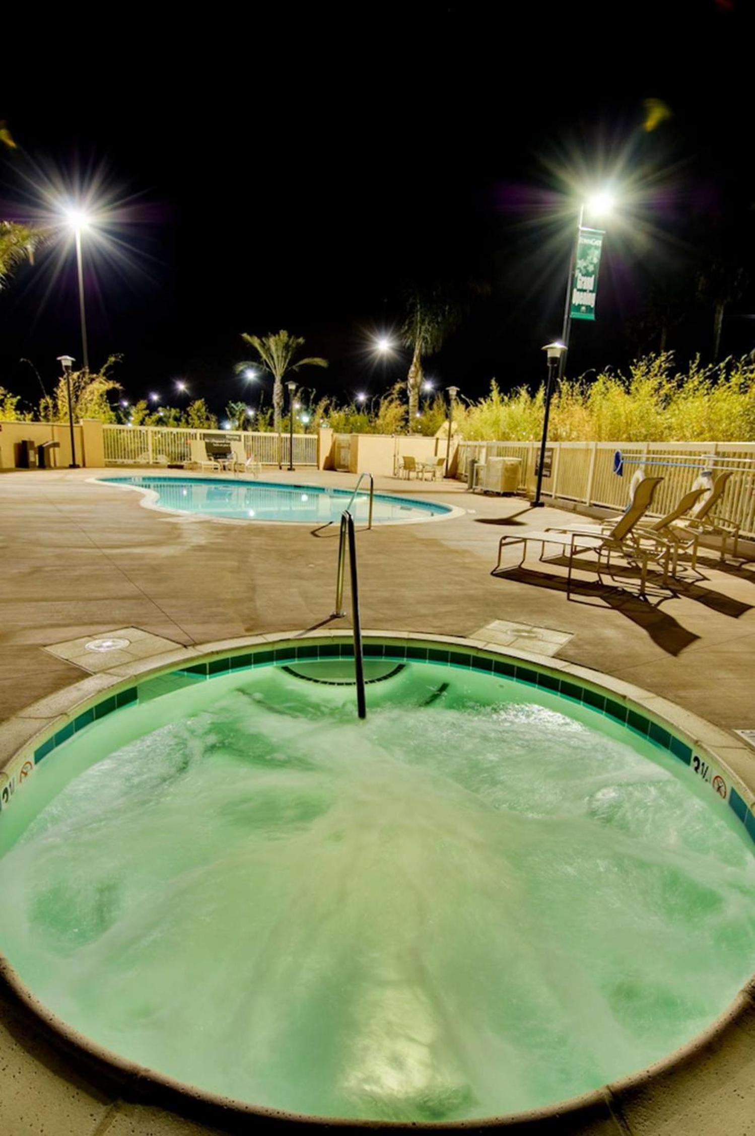 Hampton Inn & Suites Moreno Valley photo 3
