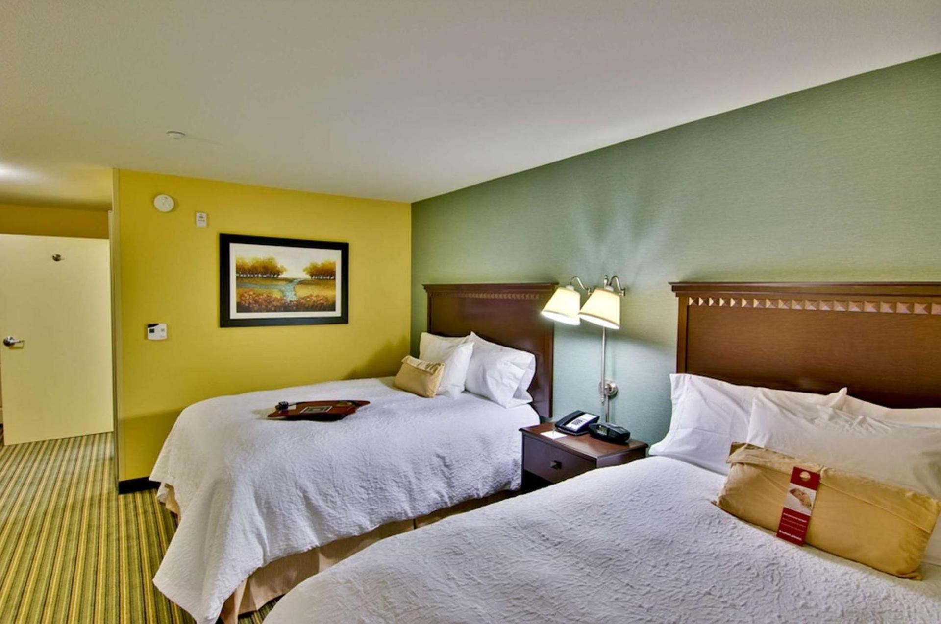 Hampton Inn & Suites Moreno Valley photo 27