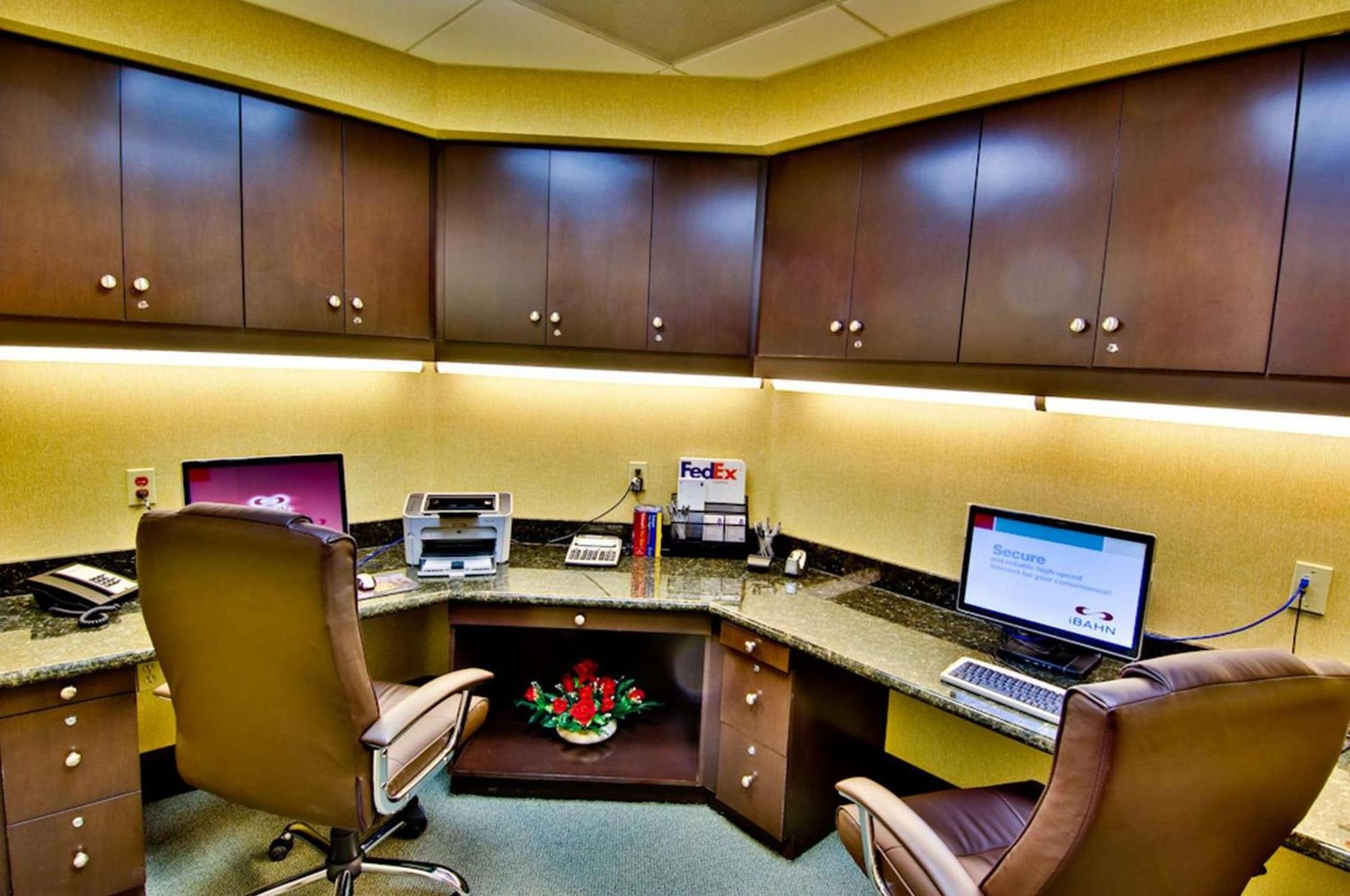 Hampton Inn & Suites Moreno Valley photo 37