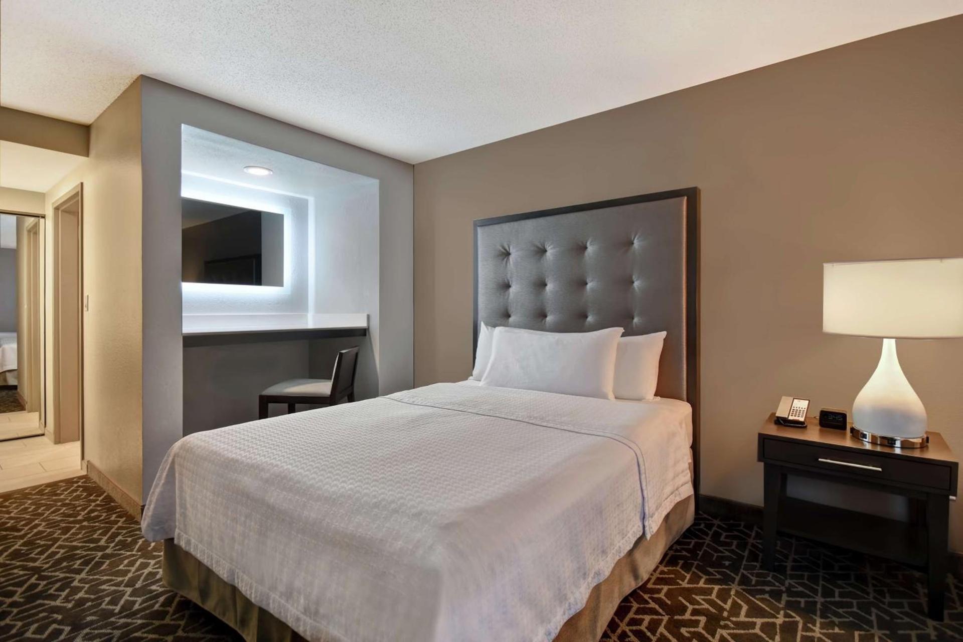 Homewood Suites by Hilton Edgewater-NYC Area photo 32