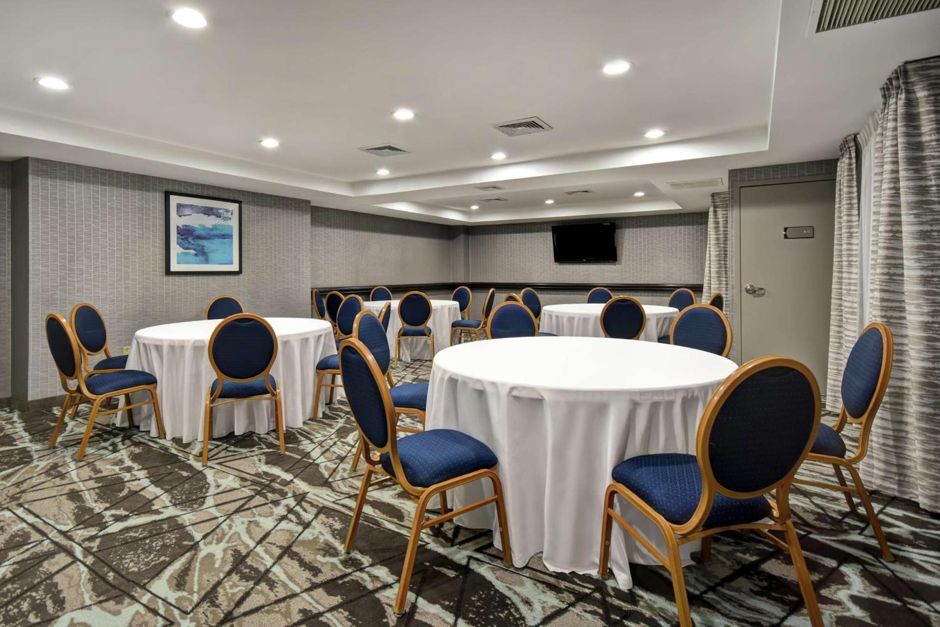 Homewood Suites by Hilton Edgewater-NYC Area photo 35