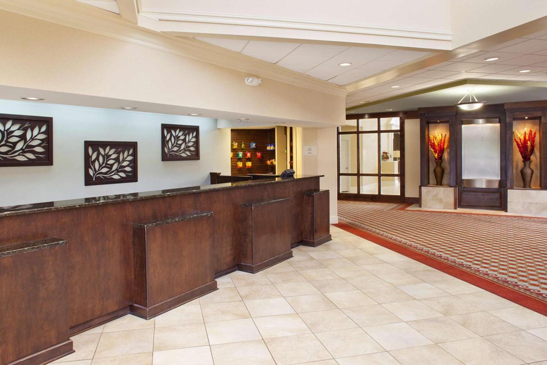 DoubleTree by Hilton Fayetteville photo 3
