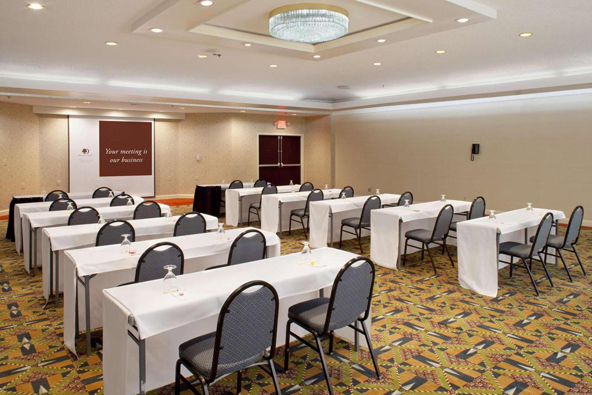 DoubleTree by Hilton Fayetteville photo 14
