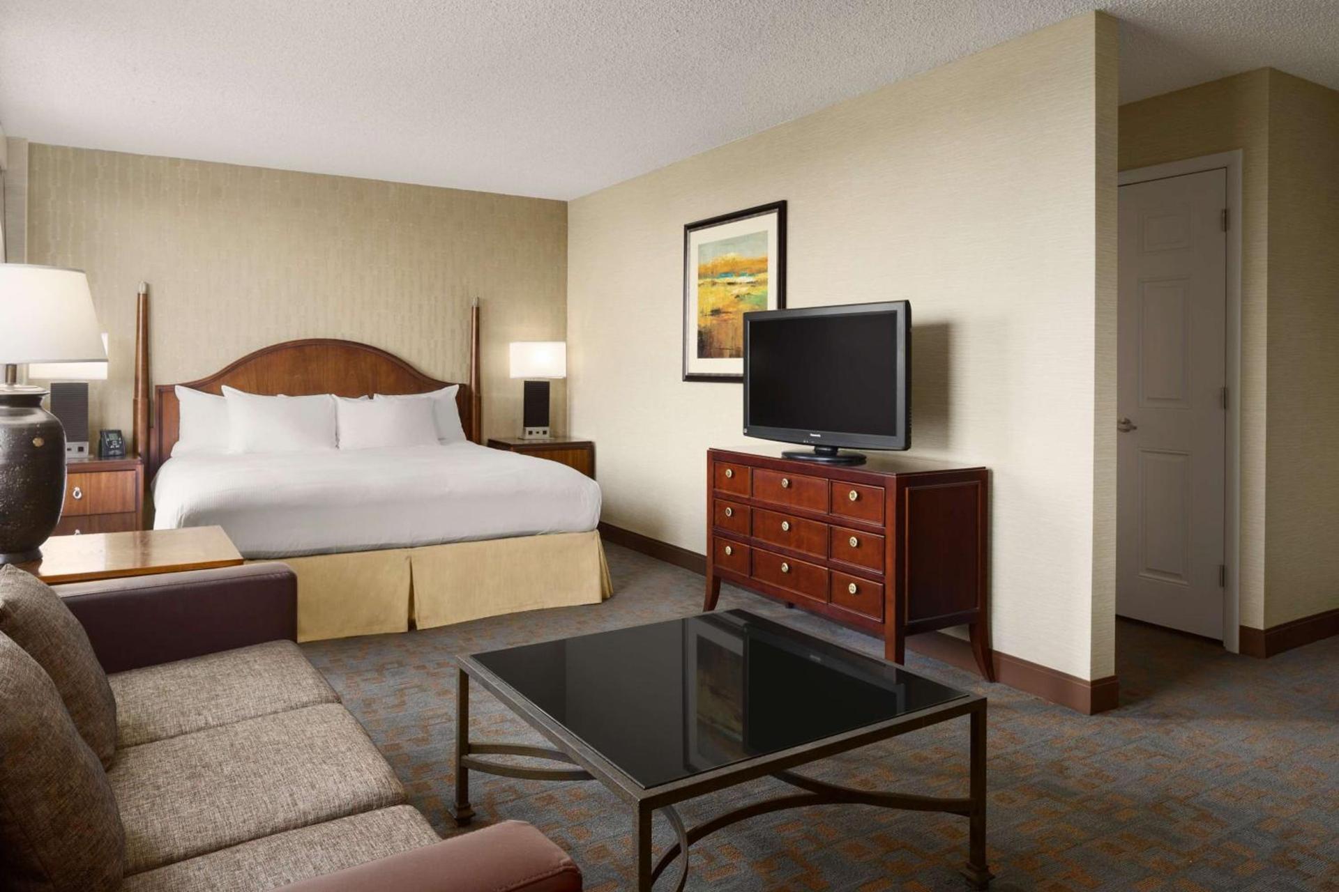 DoubleTree by Hilton Hotel & Executive Meeting Center Somerset photo 23