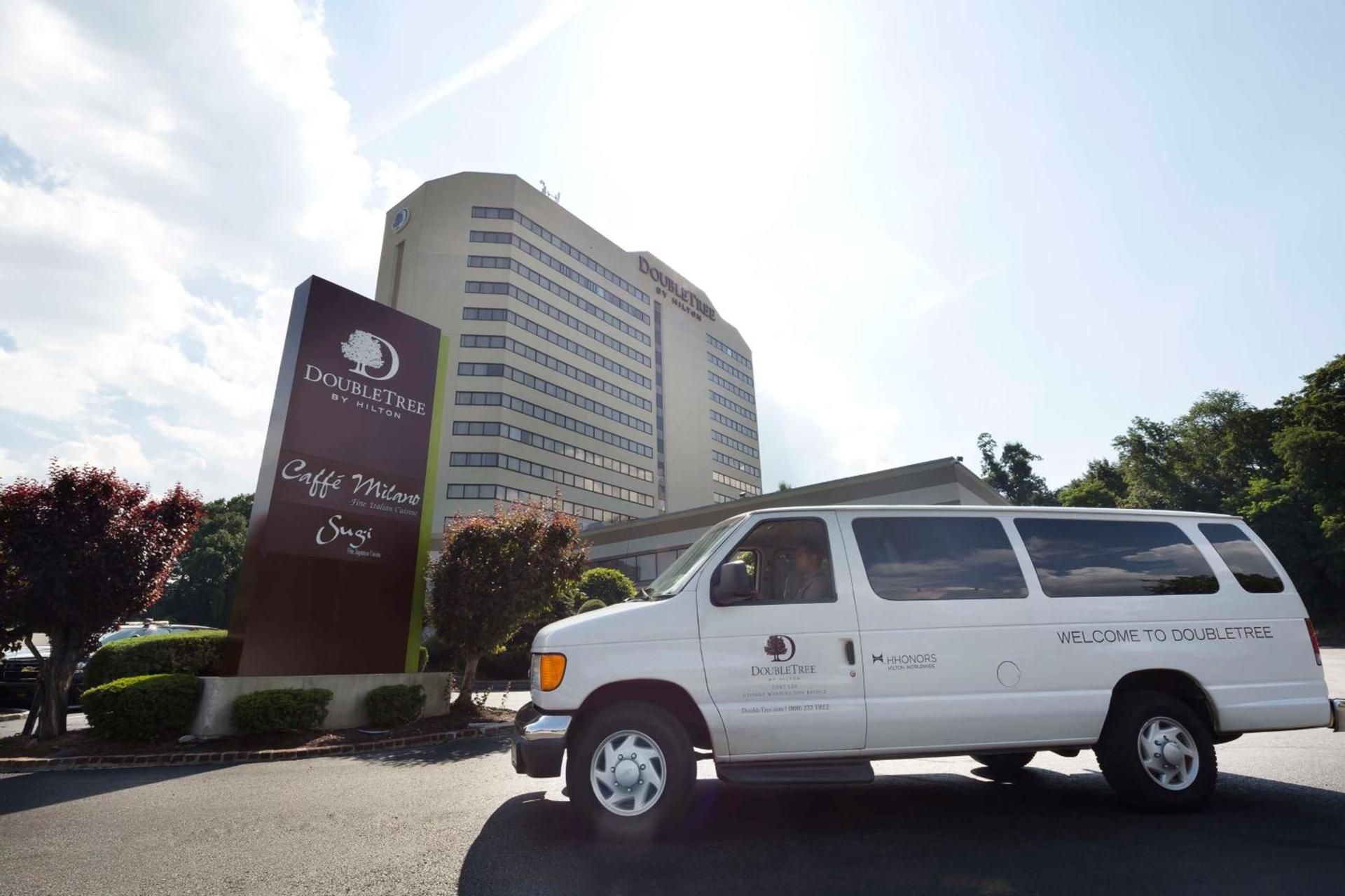 DoubleTree by Hilton Fort Lee/George Washington Bridge photo 2