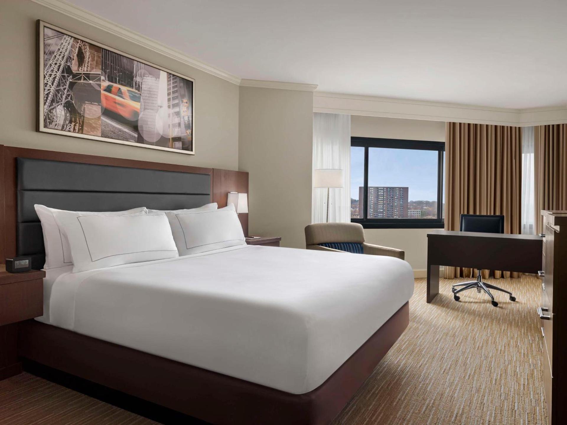 DoubleTree by Hilton Fort Lee/George Washington Bridge photo 7