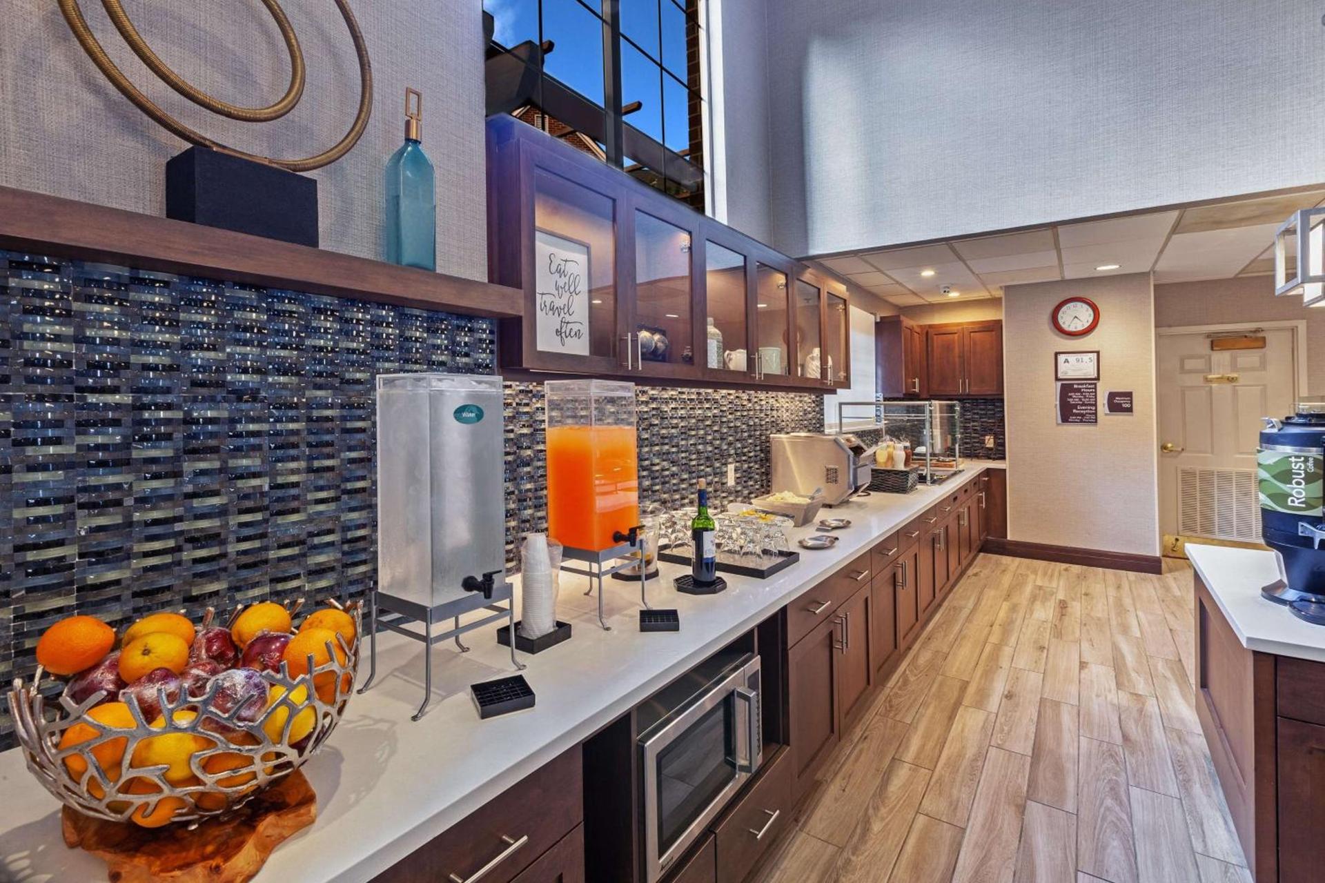 Homewood Suites by Hilton Greensboro photo 12