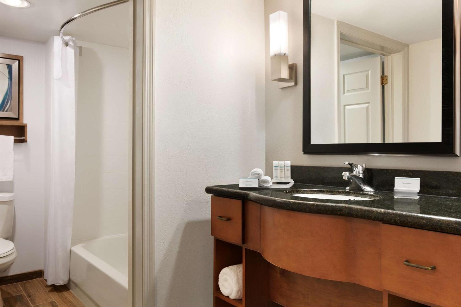 Homewood Suites by Hilton Greensboro photo 25