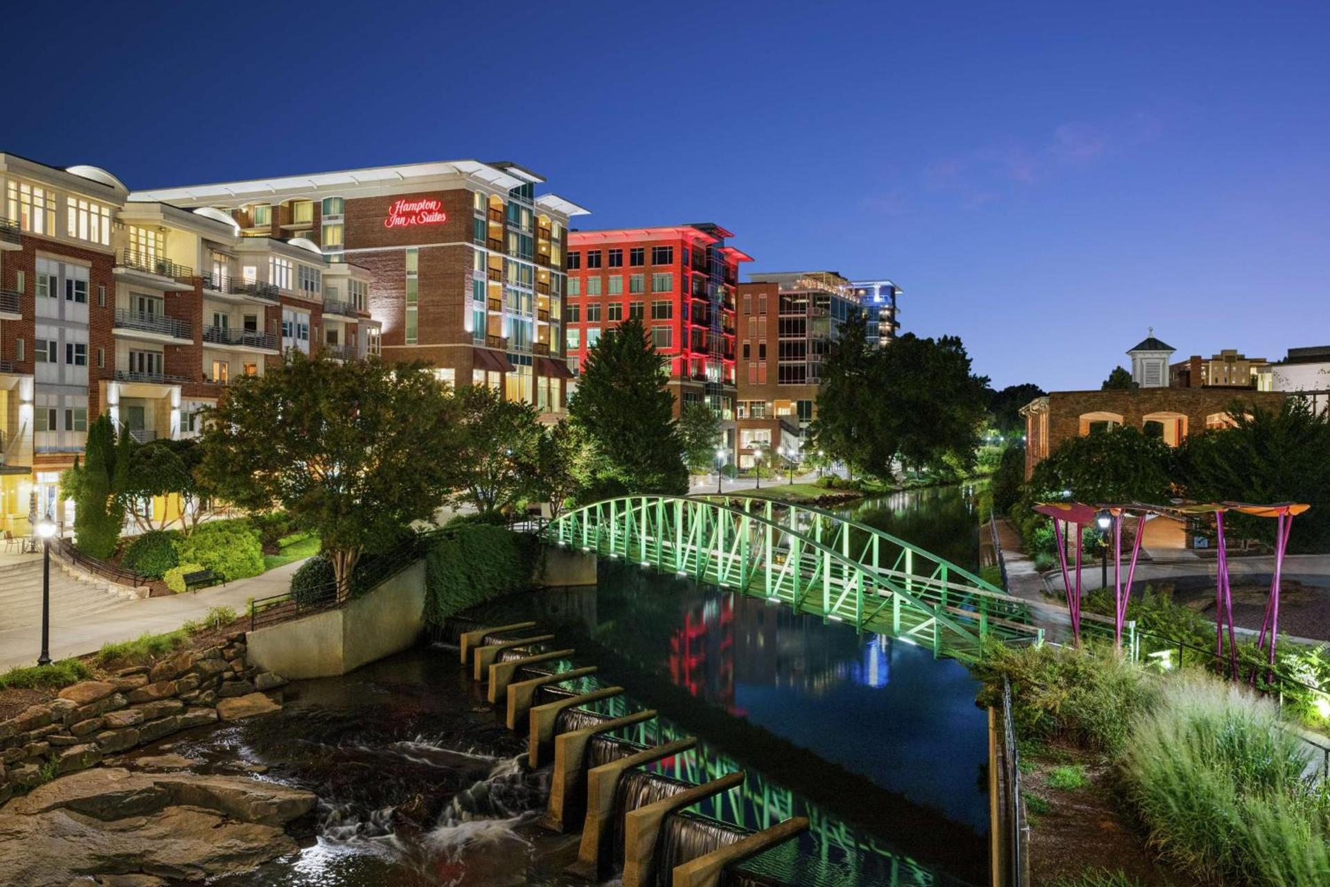 Hampton Inn & Suites Greenville-Downtown-Riverplace photo 3