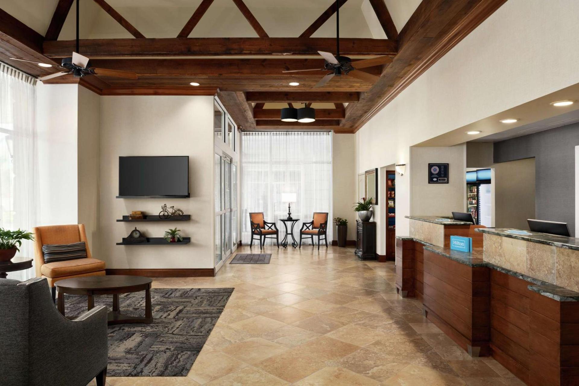 Hampton Inn & Suites Greenville-Downtown-Riverplace photo 10