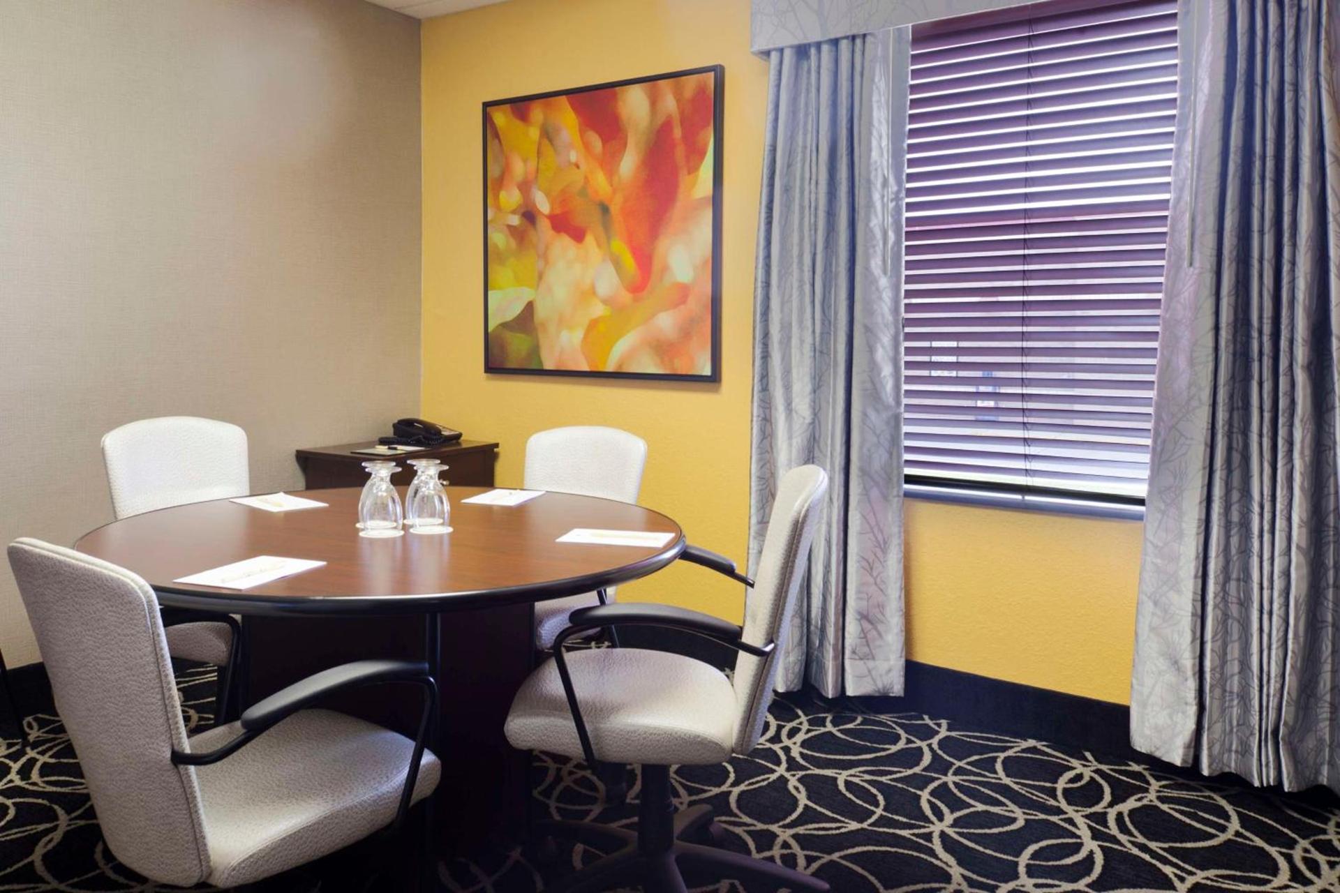 DoubleTree by Hilton Springdale photo 22