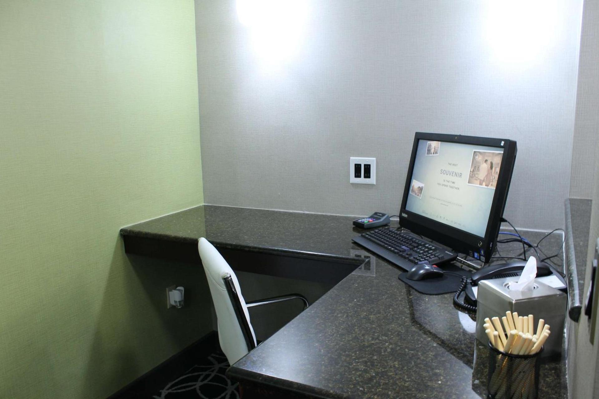 DoubleTree by Hilton Springdale photo 27