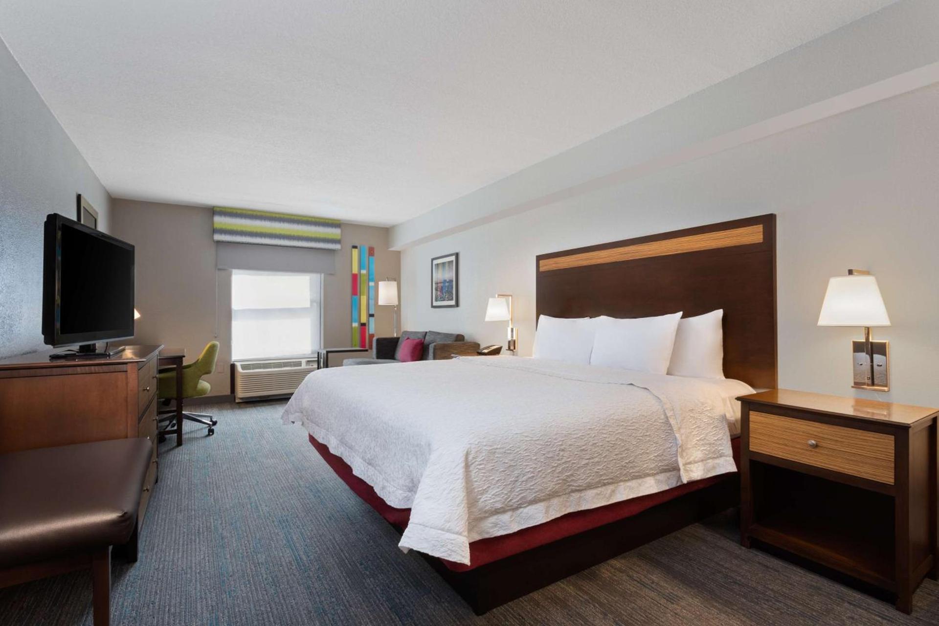 Hampton Inn & Suites Fort Myers Beach/Sanibel Gateway photo 15
